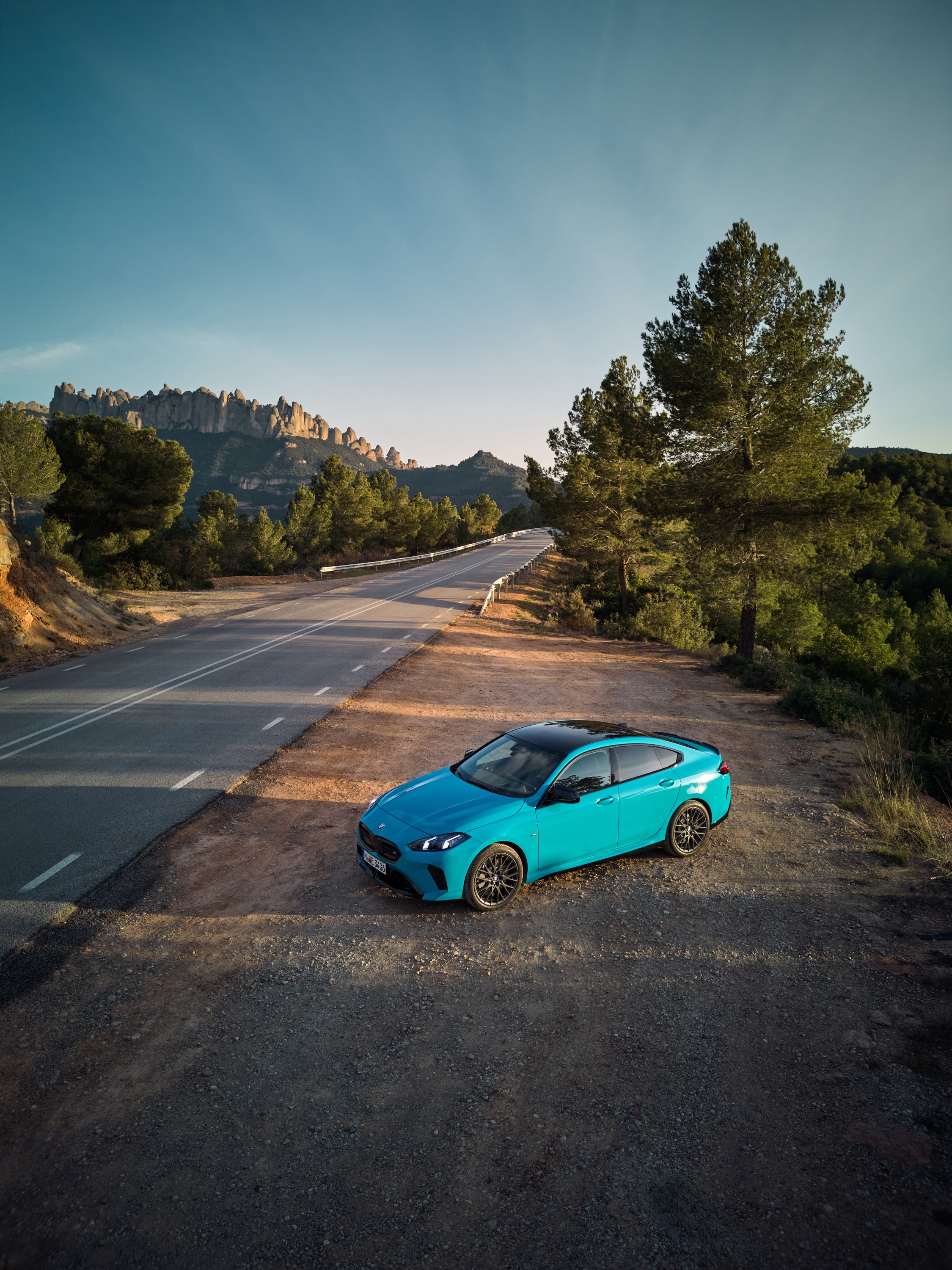 BMW M235 exterior P90589130