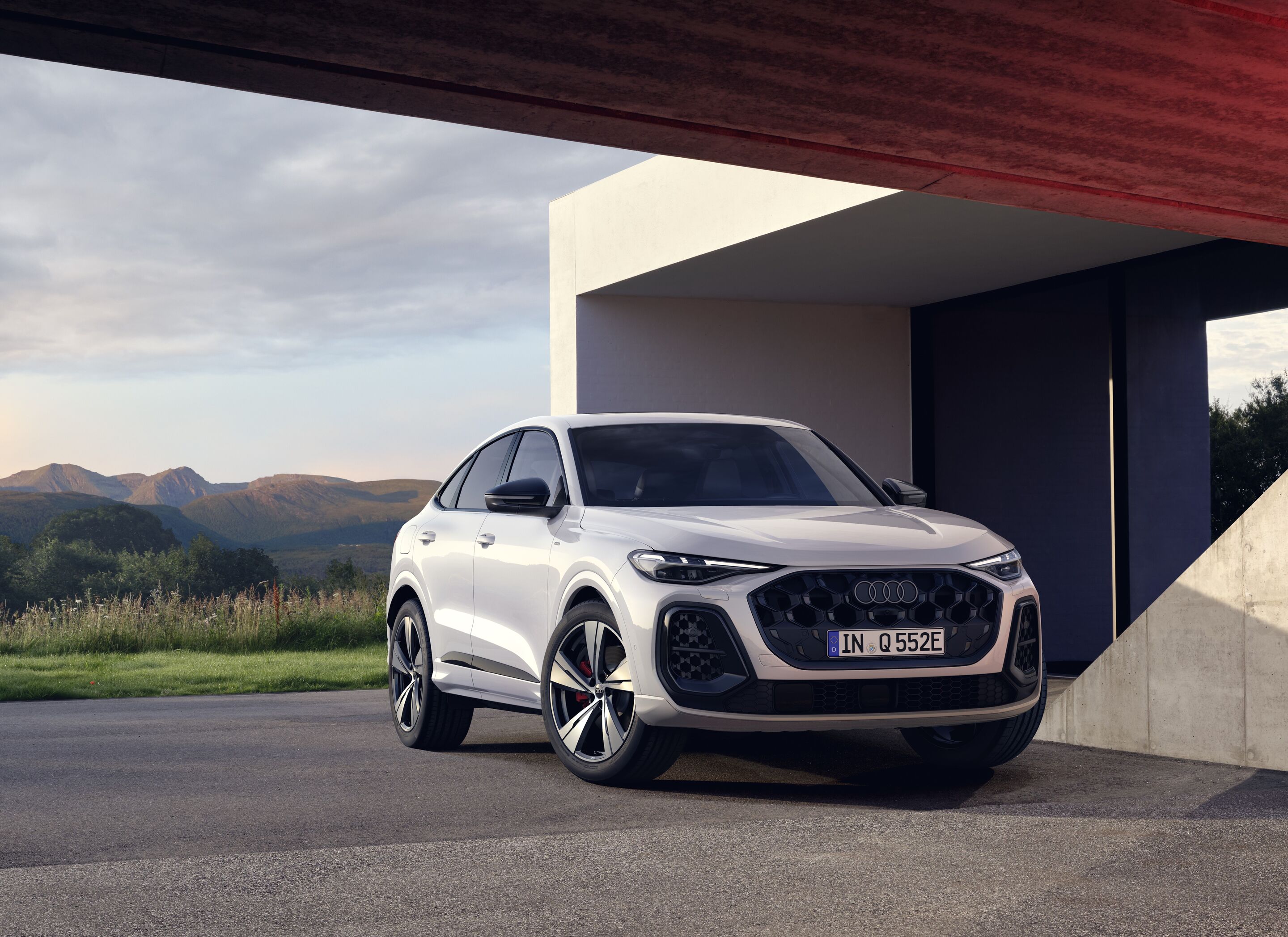 Audi Q5 Sportback e-hybrid additional exterior official photo
