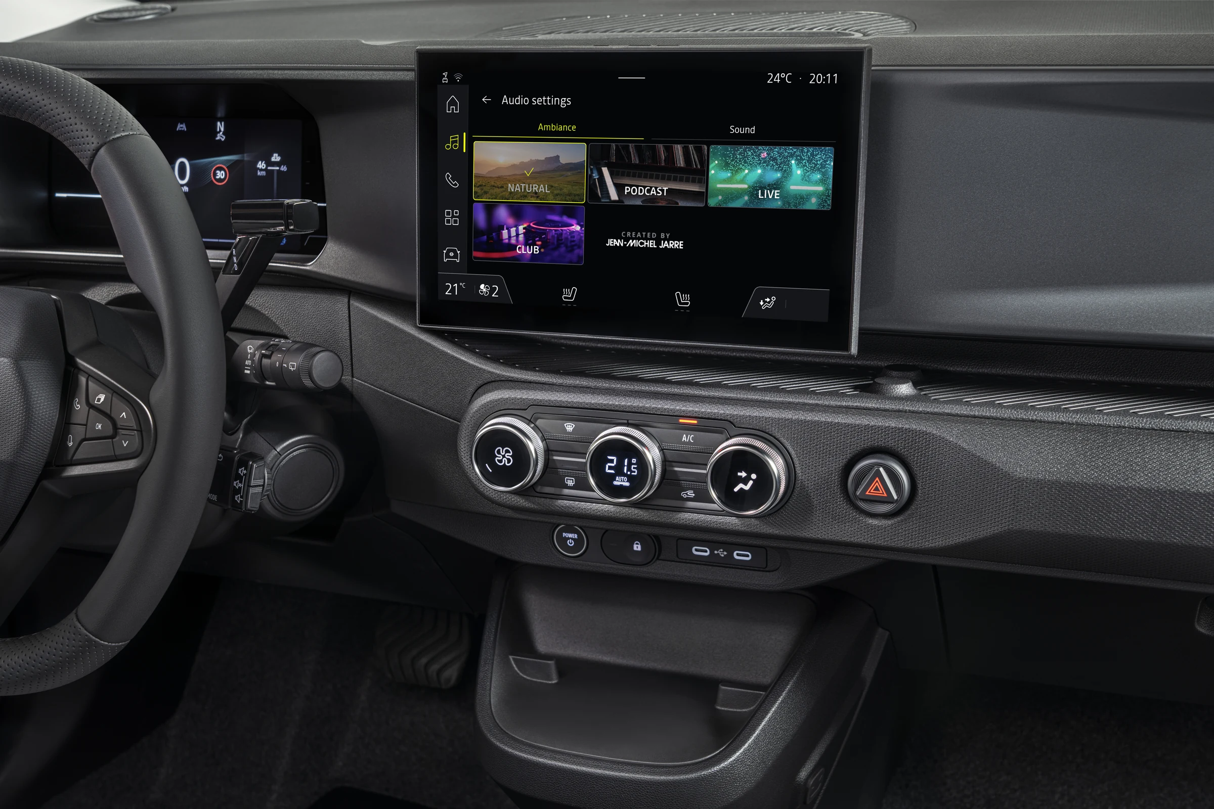 Nissan Pixo interior official photo 15