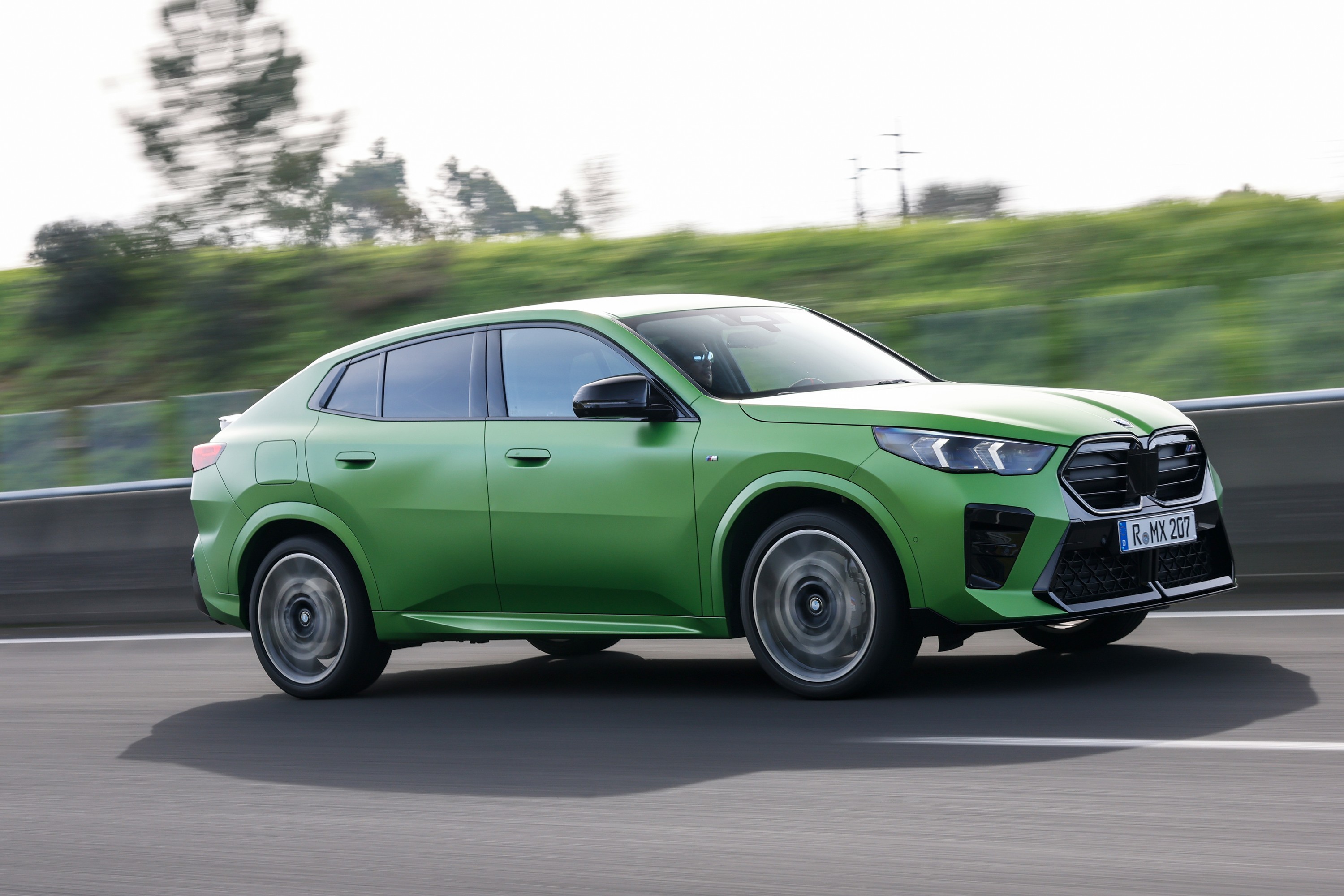 BMW X2 driving P90540129