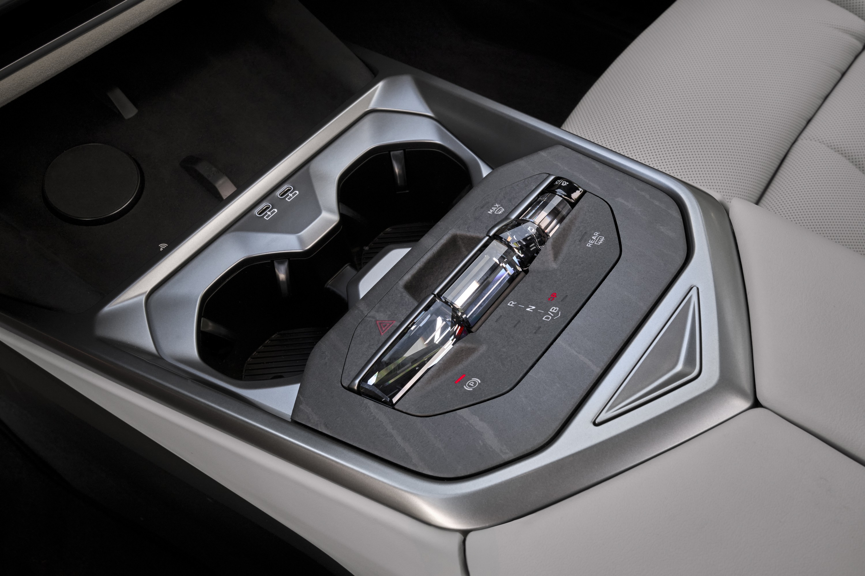 BMW iX exterior P90646031