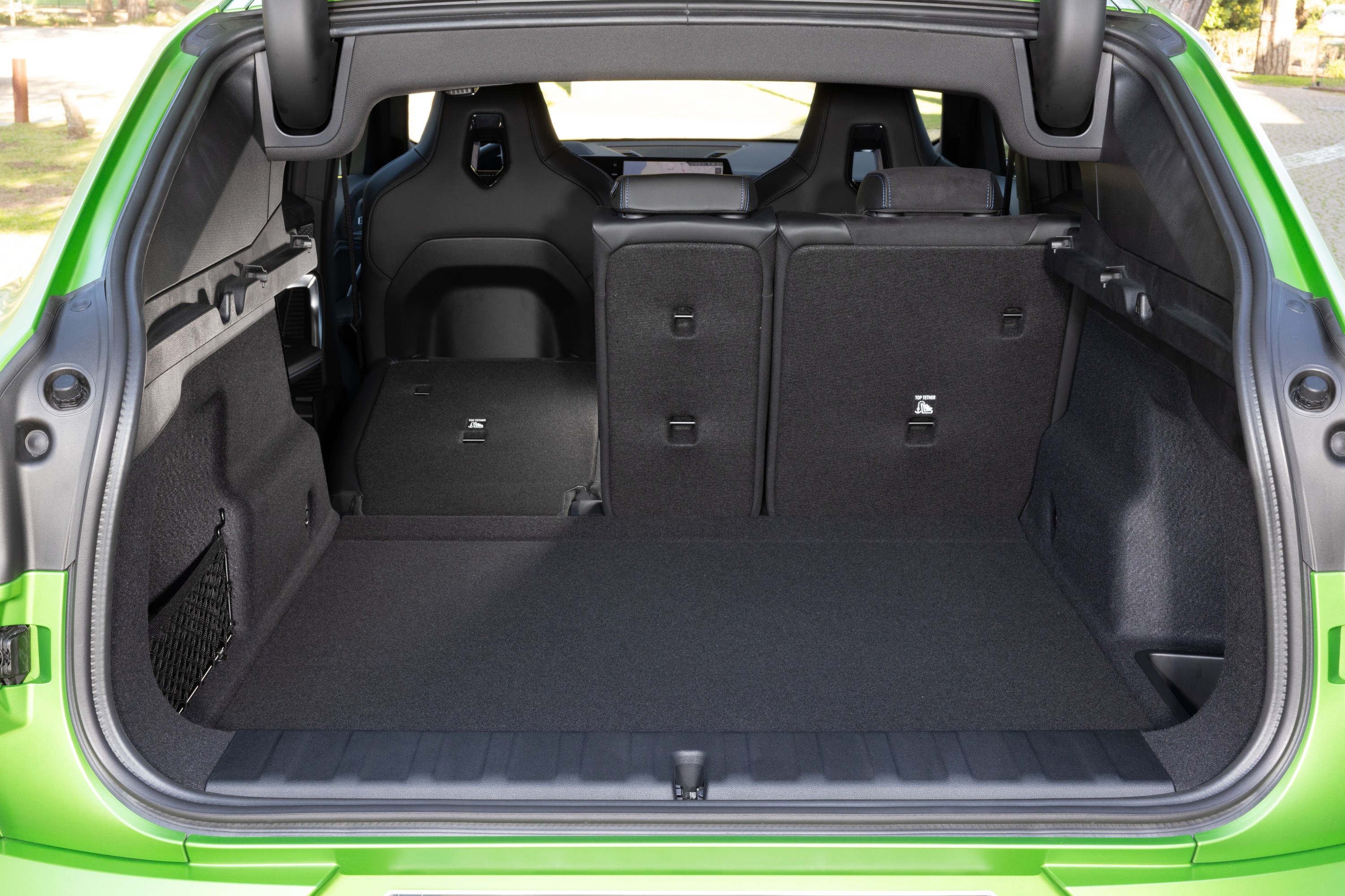BMW X2 interior P90540169