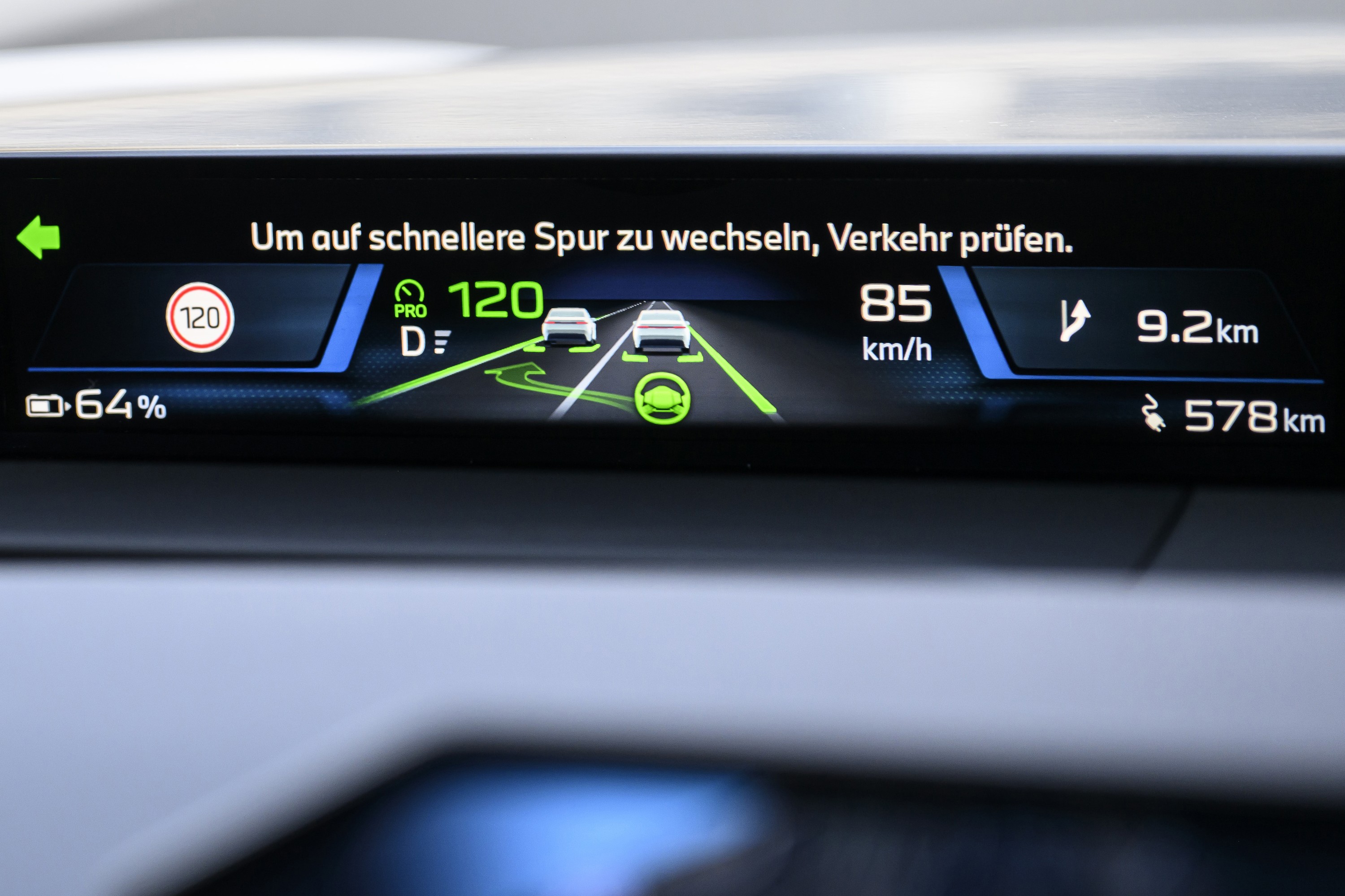 BMW iX3 driving P90626839