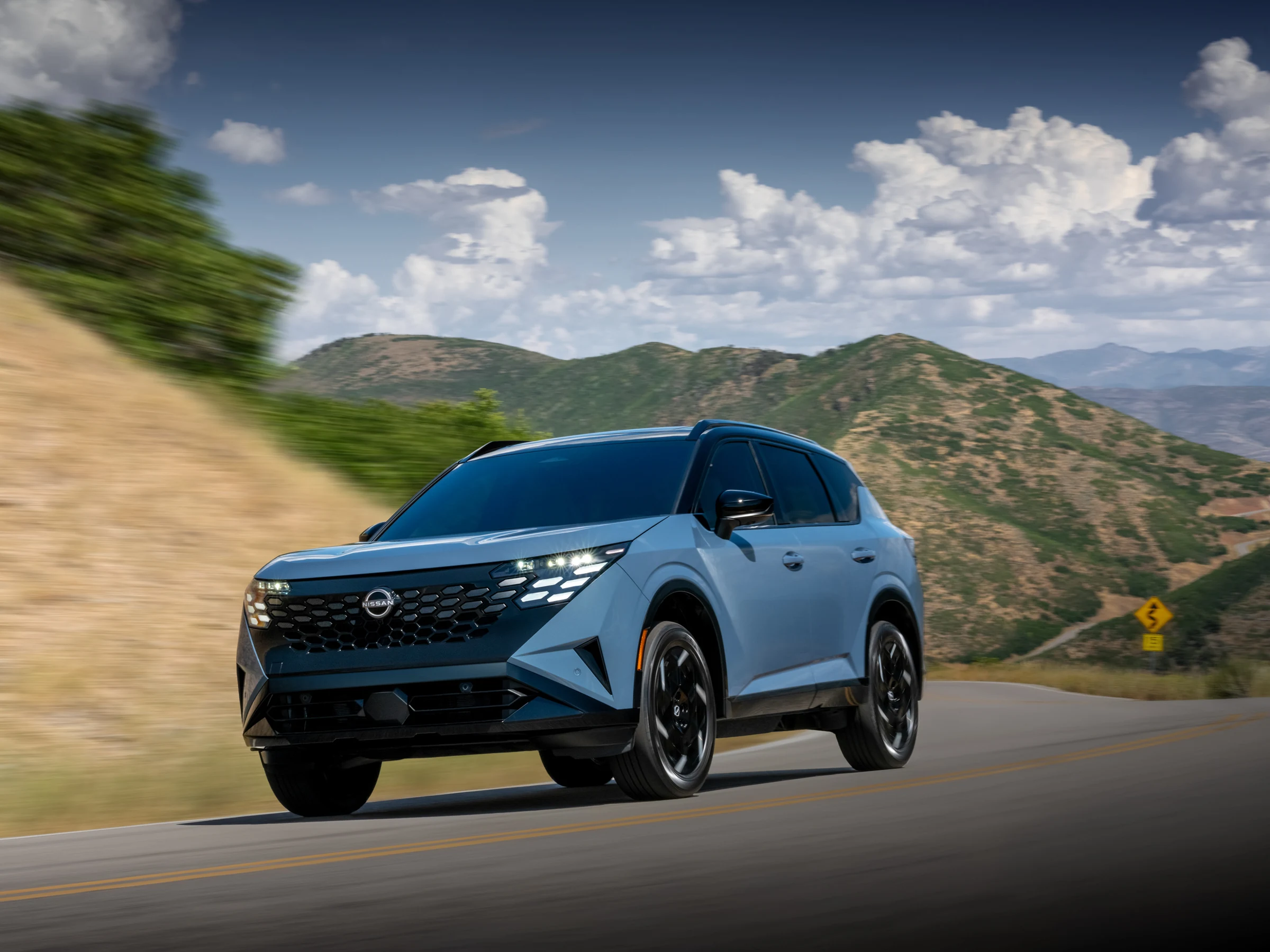 2027 Nissan Rogue Hybrid exterior photo 5