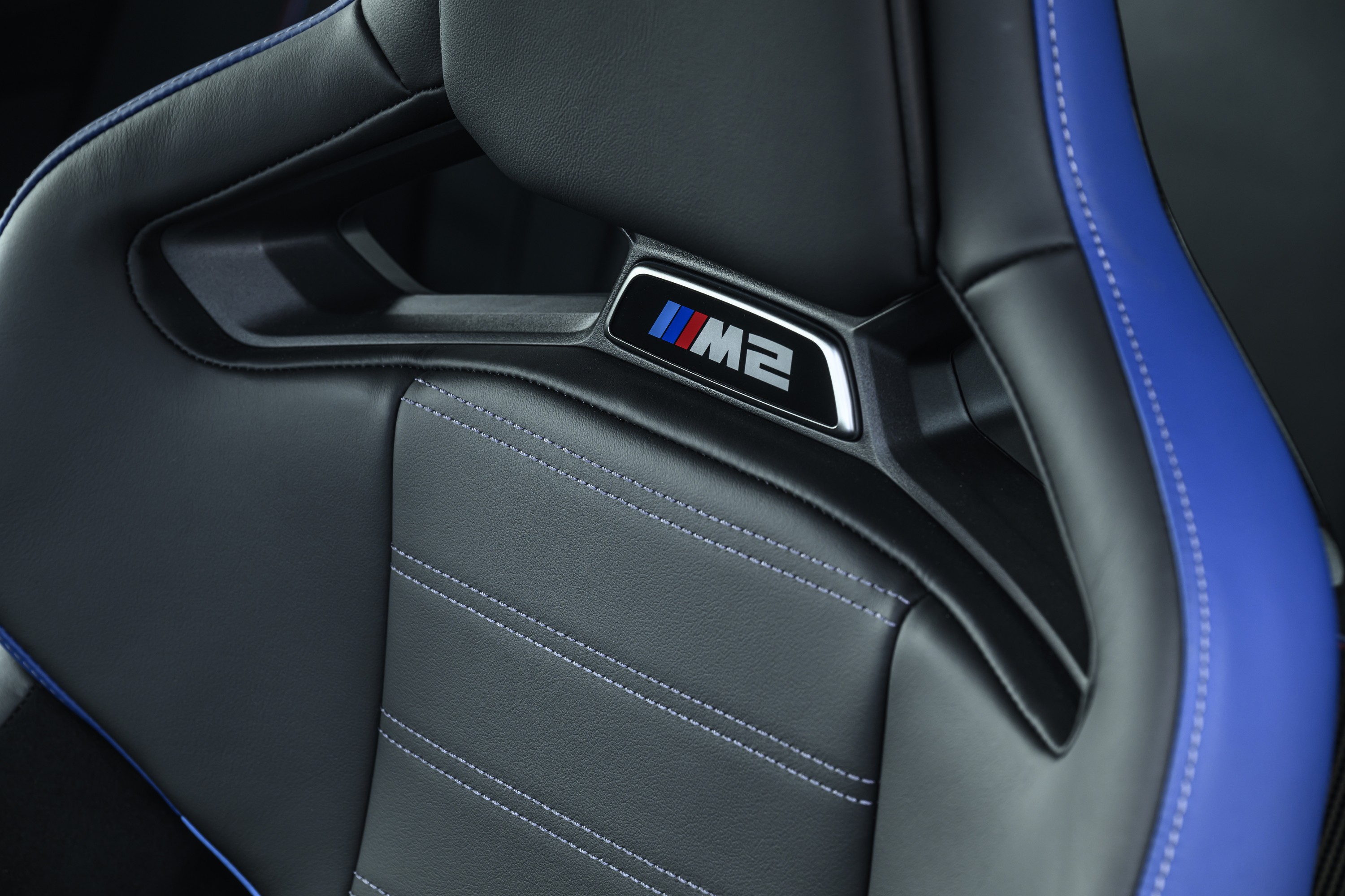 BMW M2 exterior P90642585