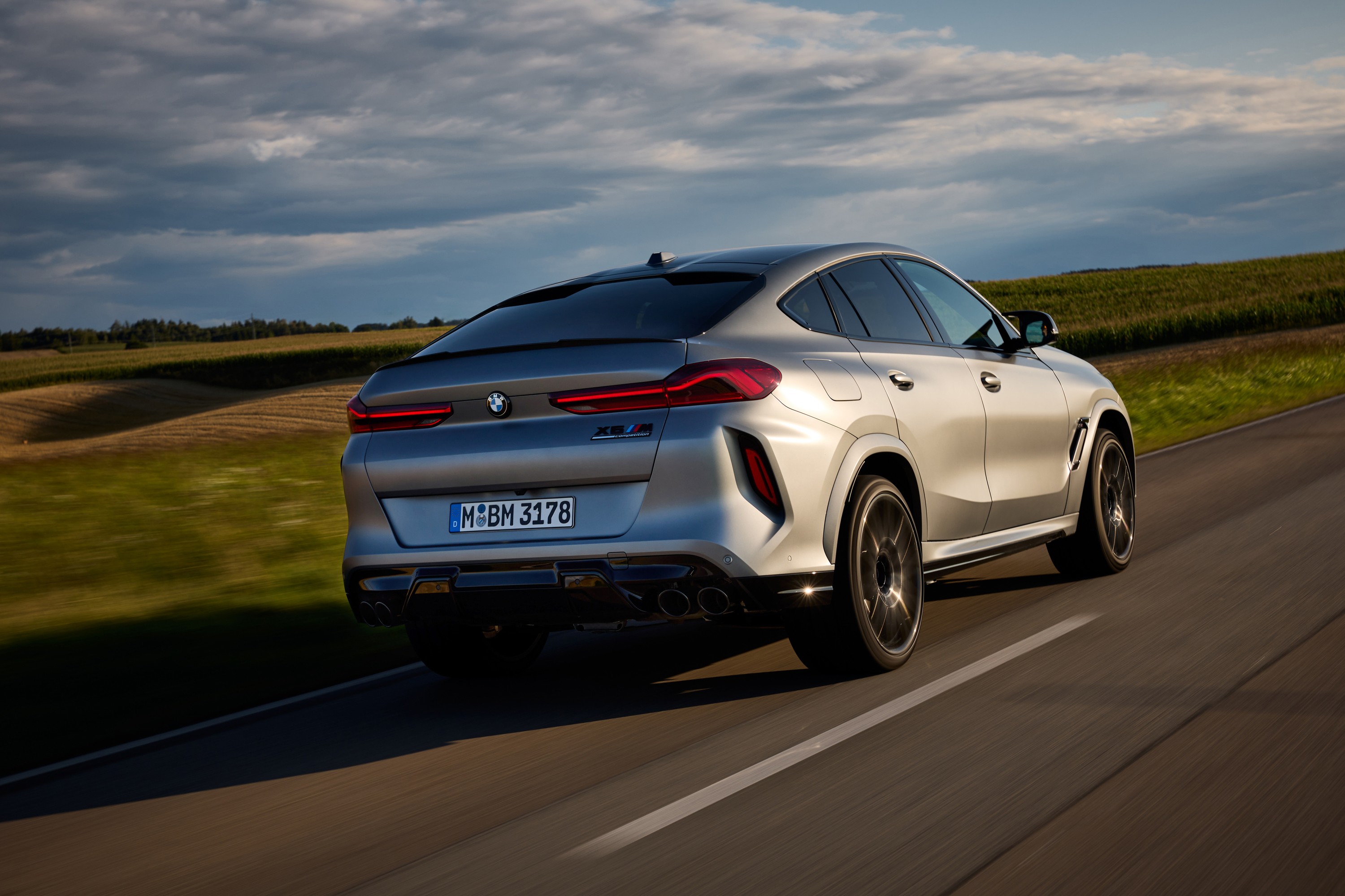 BMW X6 exterior P90518064