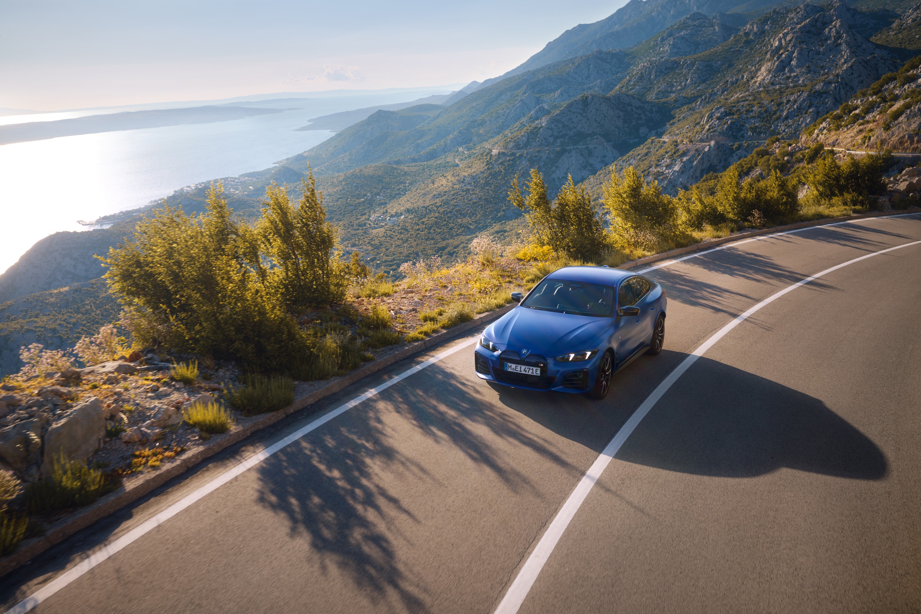 BMW i4 exterior P90566406