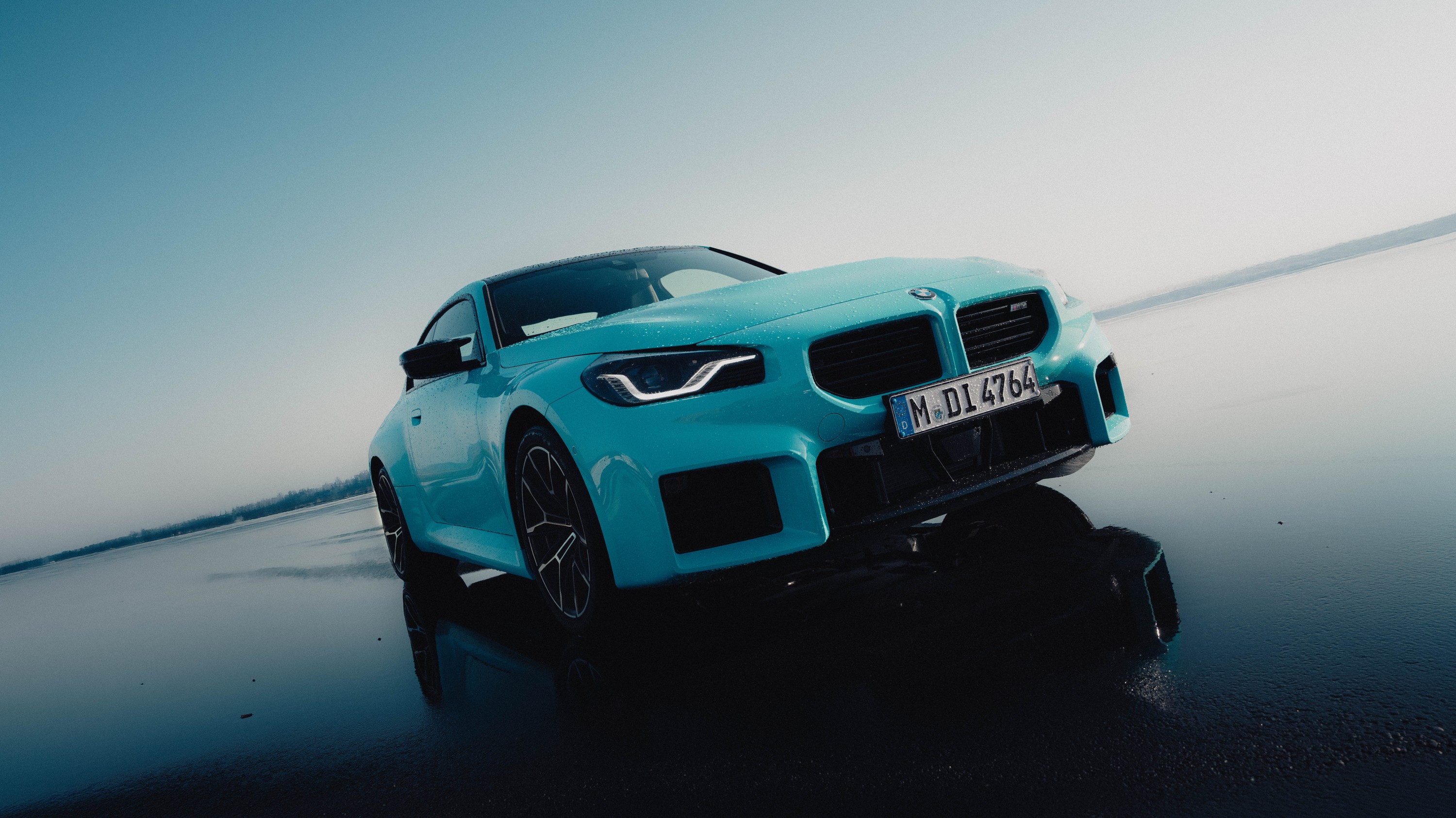 BMW M2 exterior P90642608