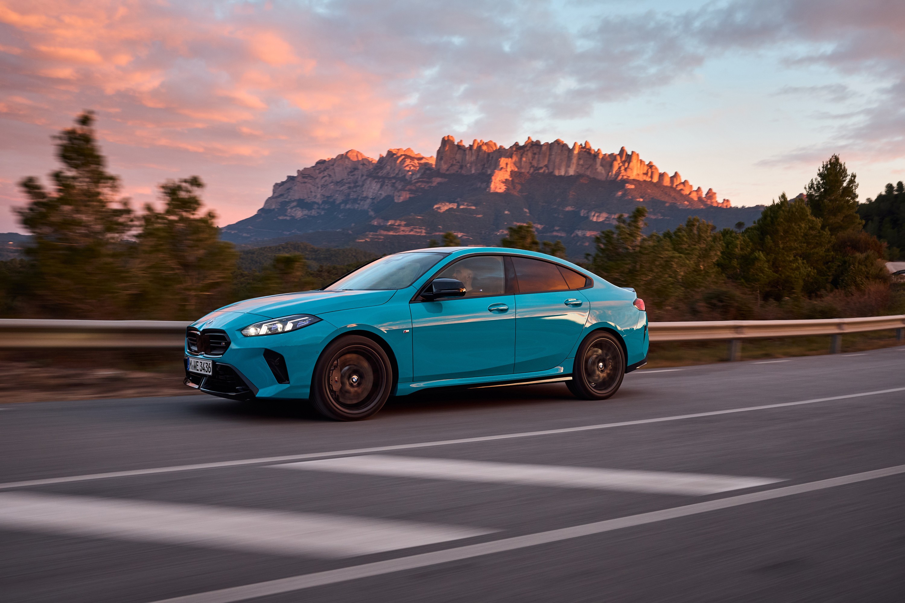 BMW M235 exterior P90589069