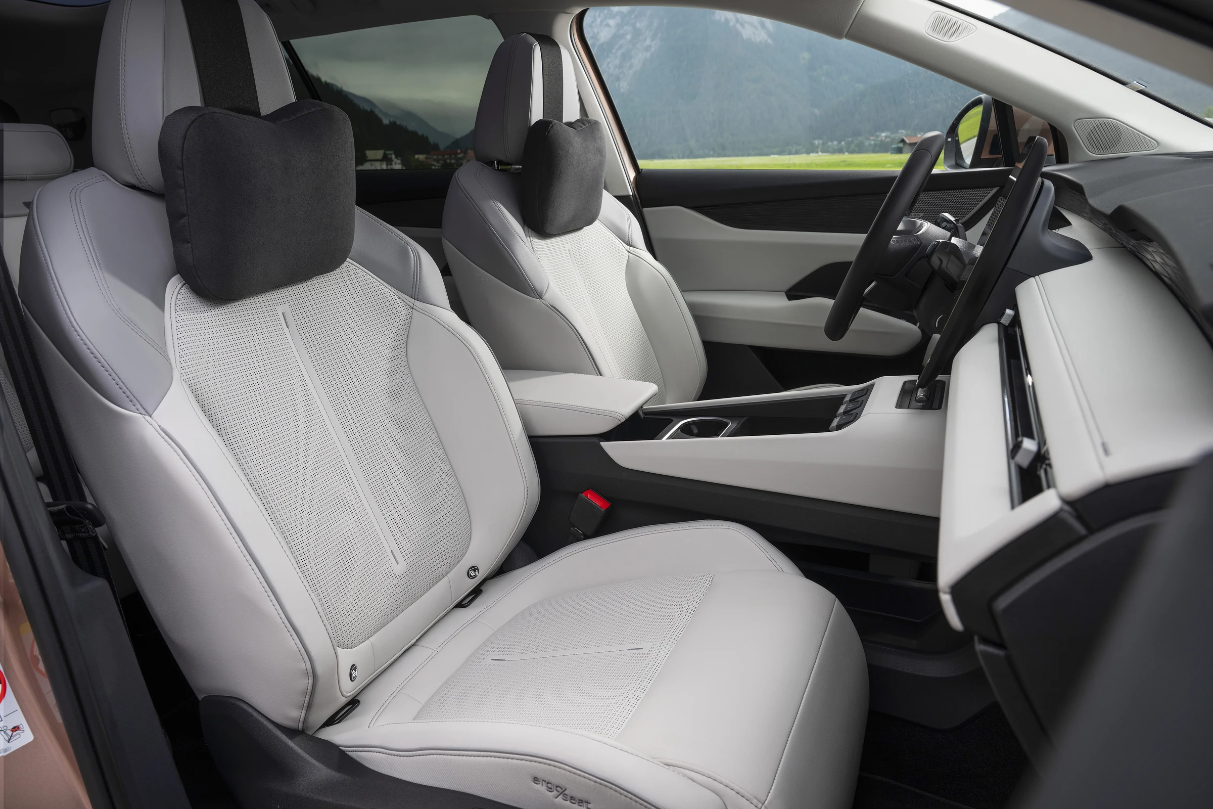 Skoda Peaq interior official photo 8