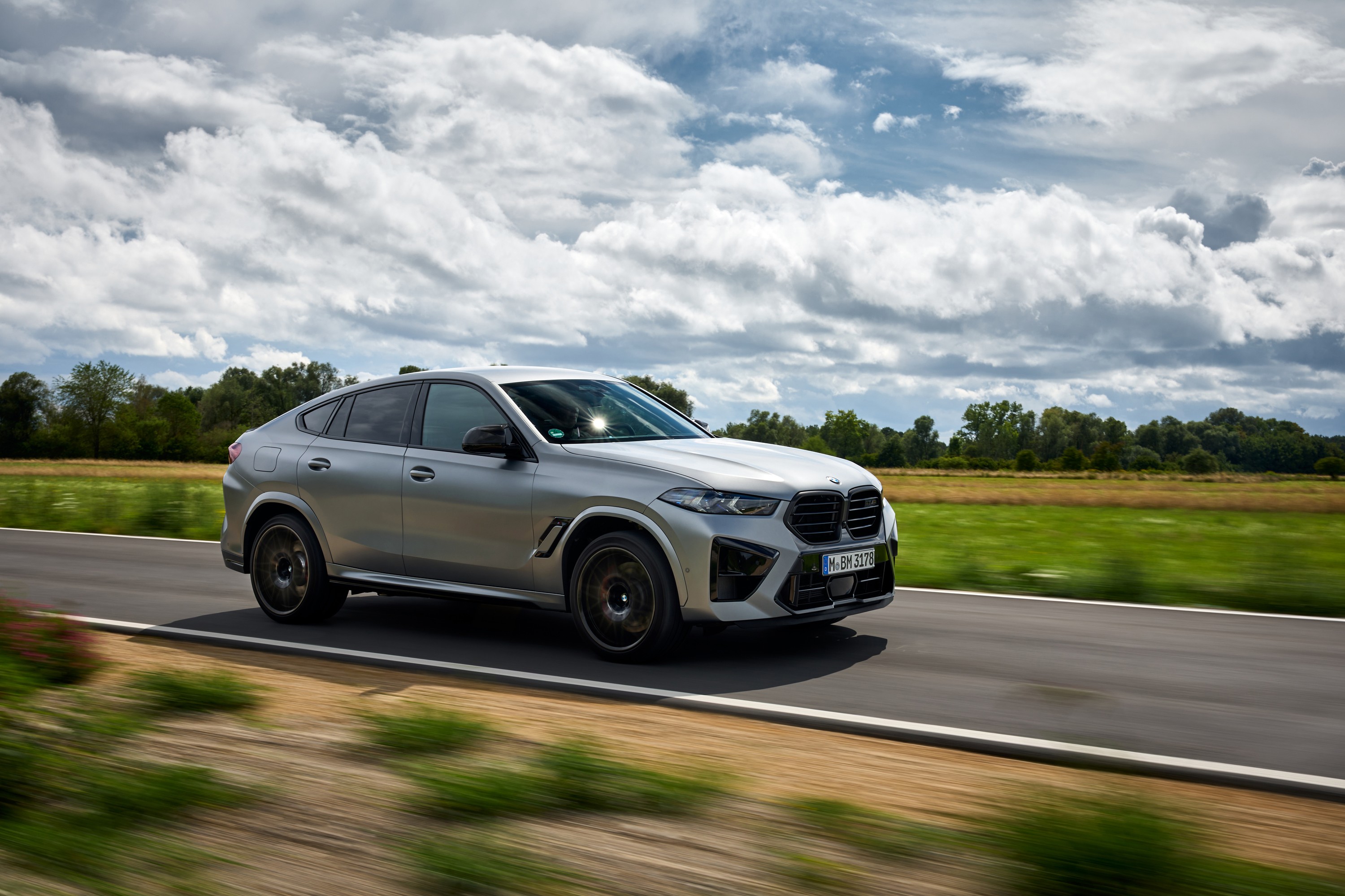 BMW X6 exterior P90518043