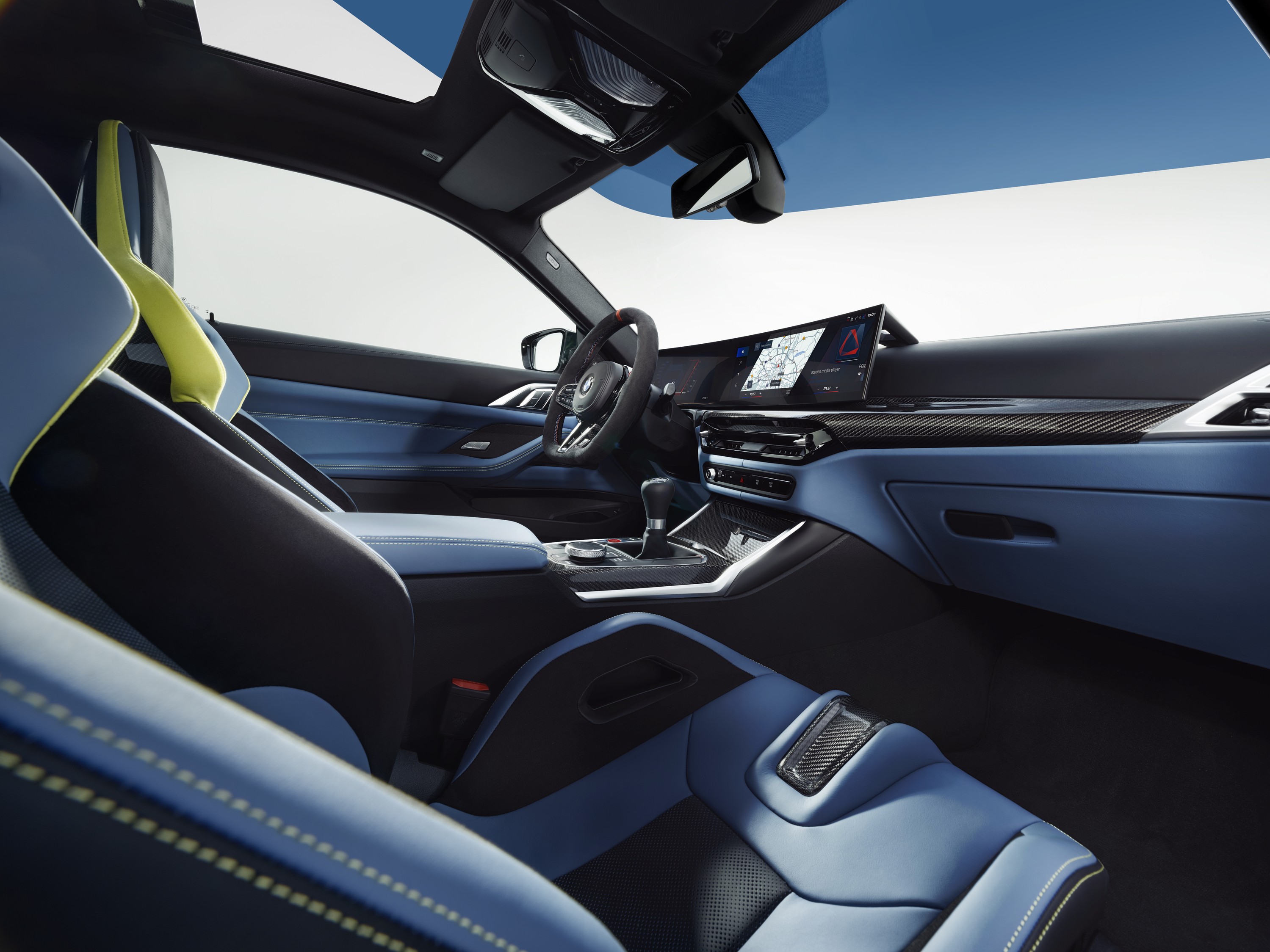 BMW M4 exterior P90536849