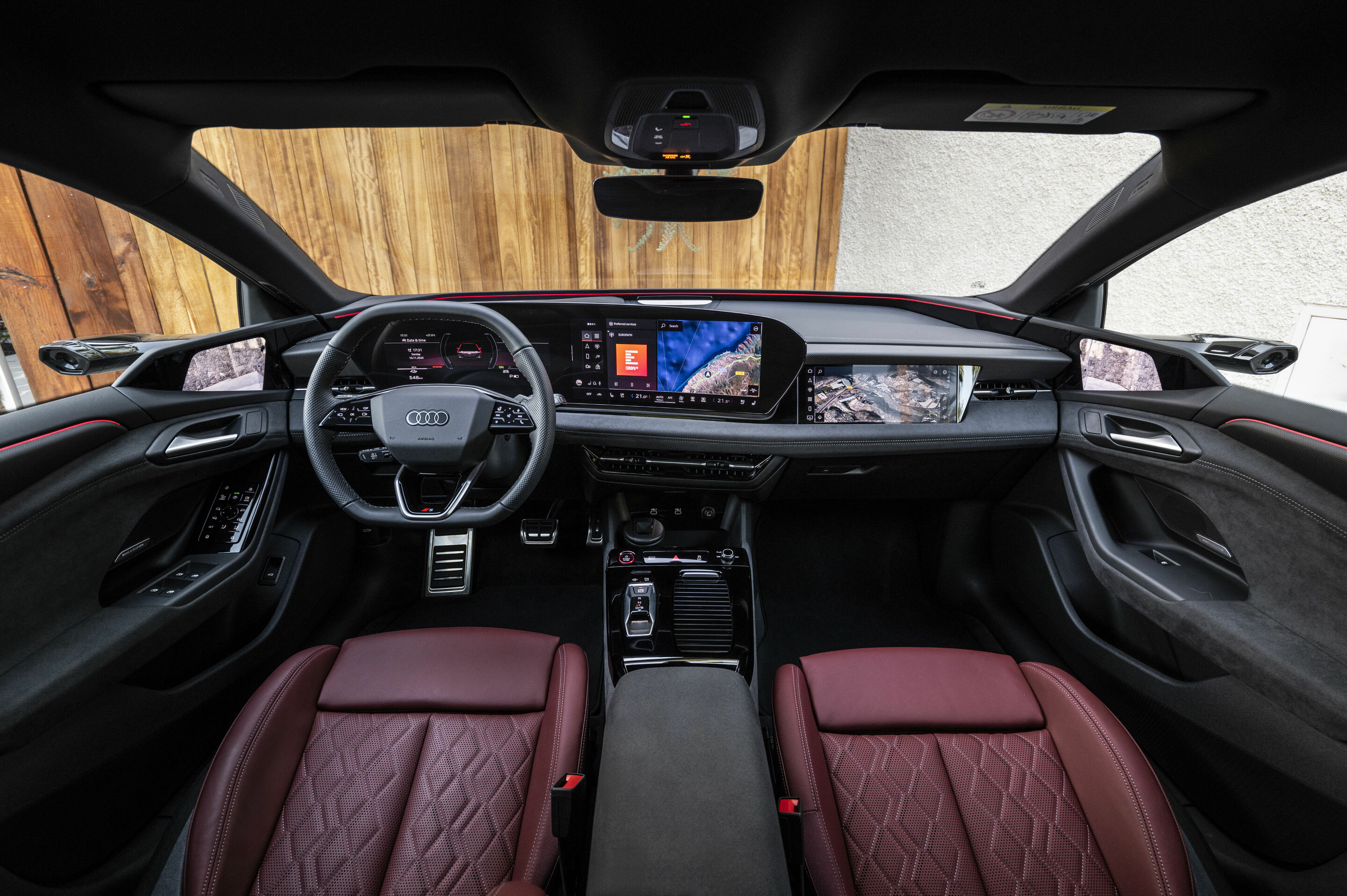 Audi S6 Avant e-tron interior and cockpit A244682
