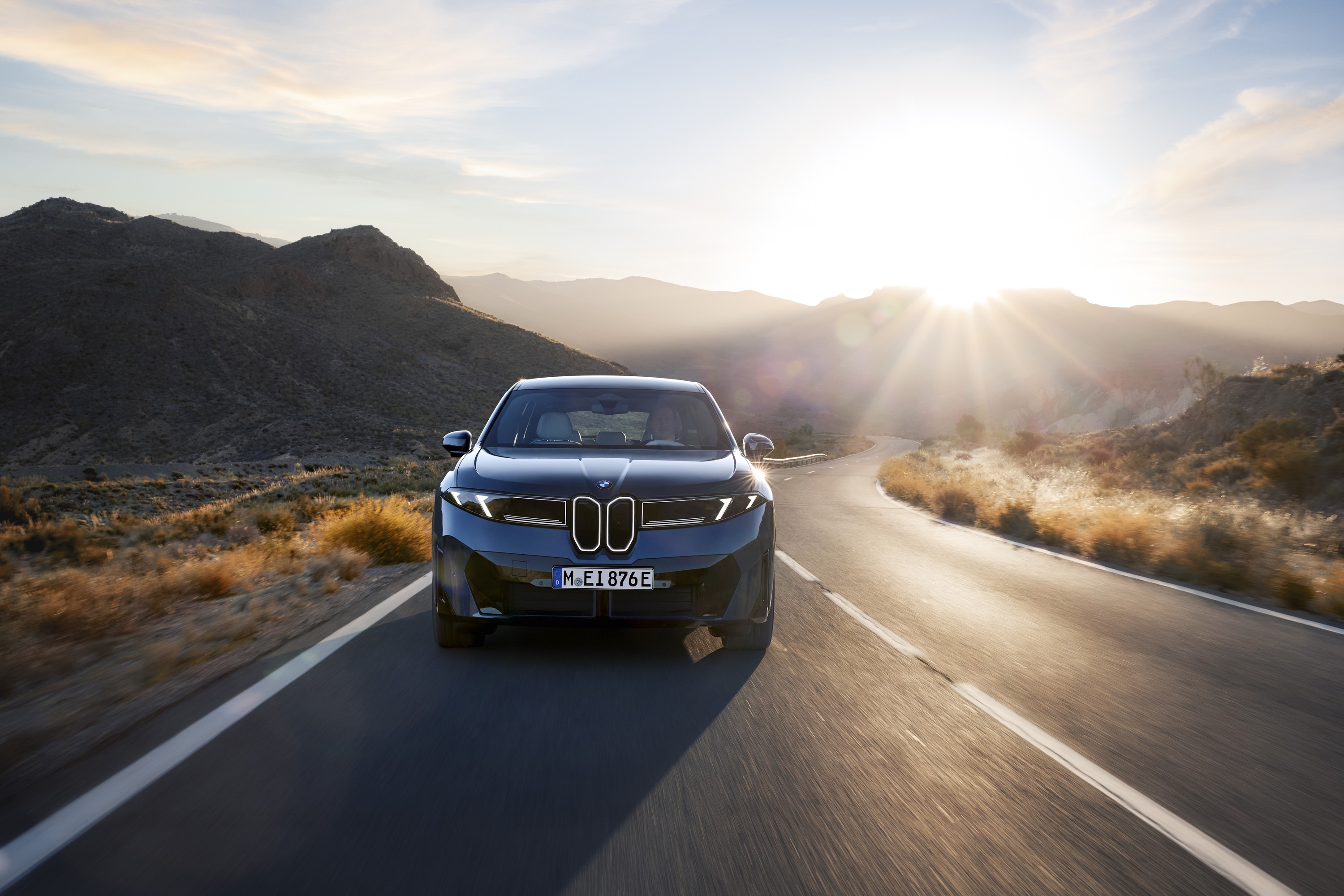 BMW iX3 exterior P90615614