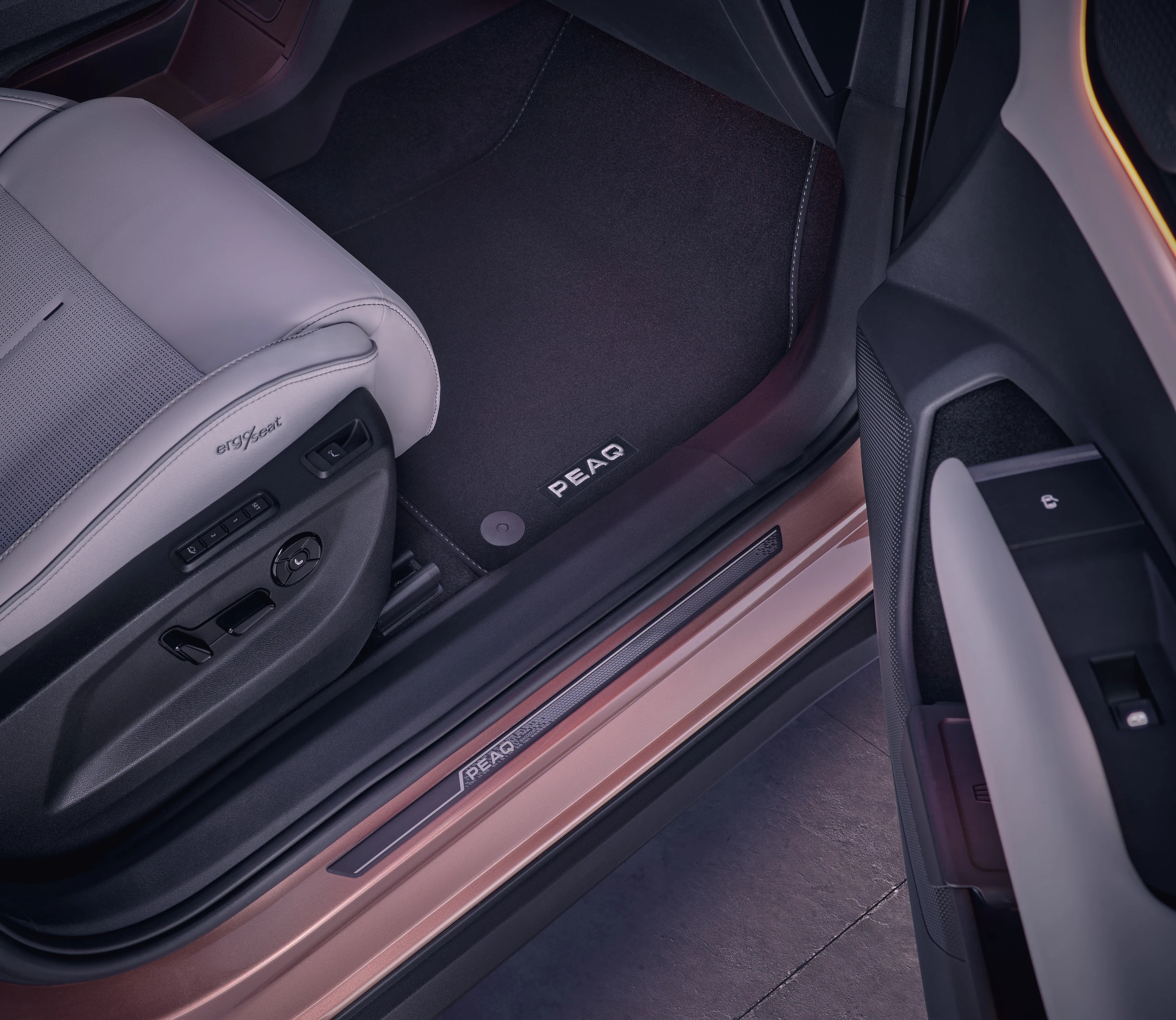 Skoda Peaq interior official photo 33