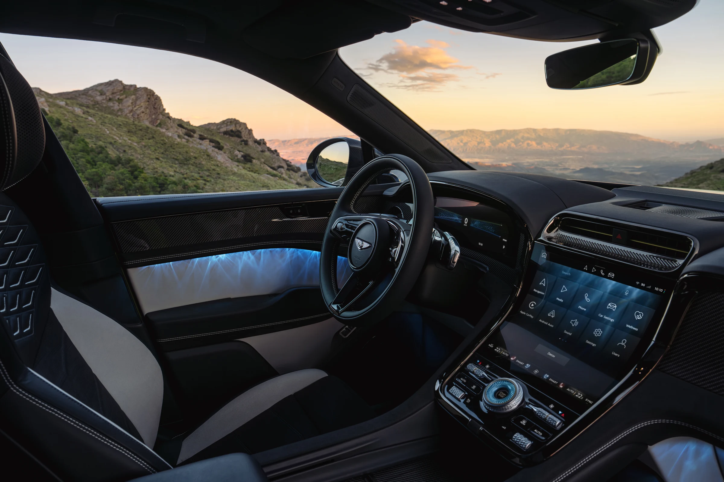 Bentley Torcal interior official photo 2
