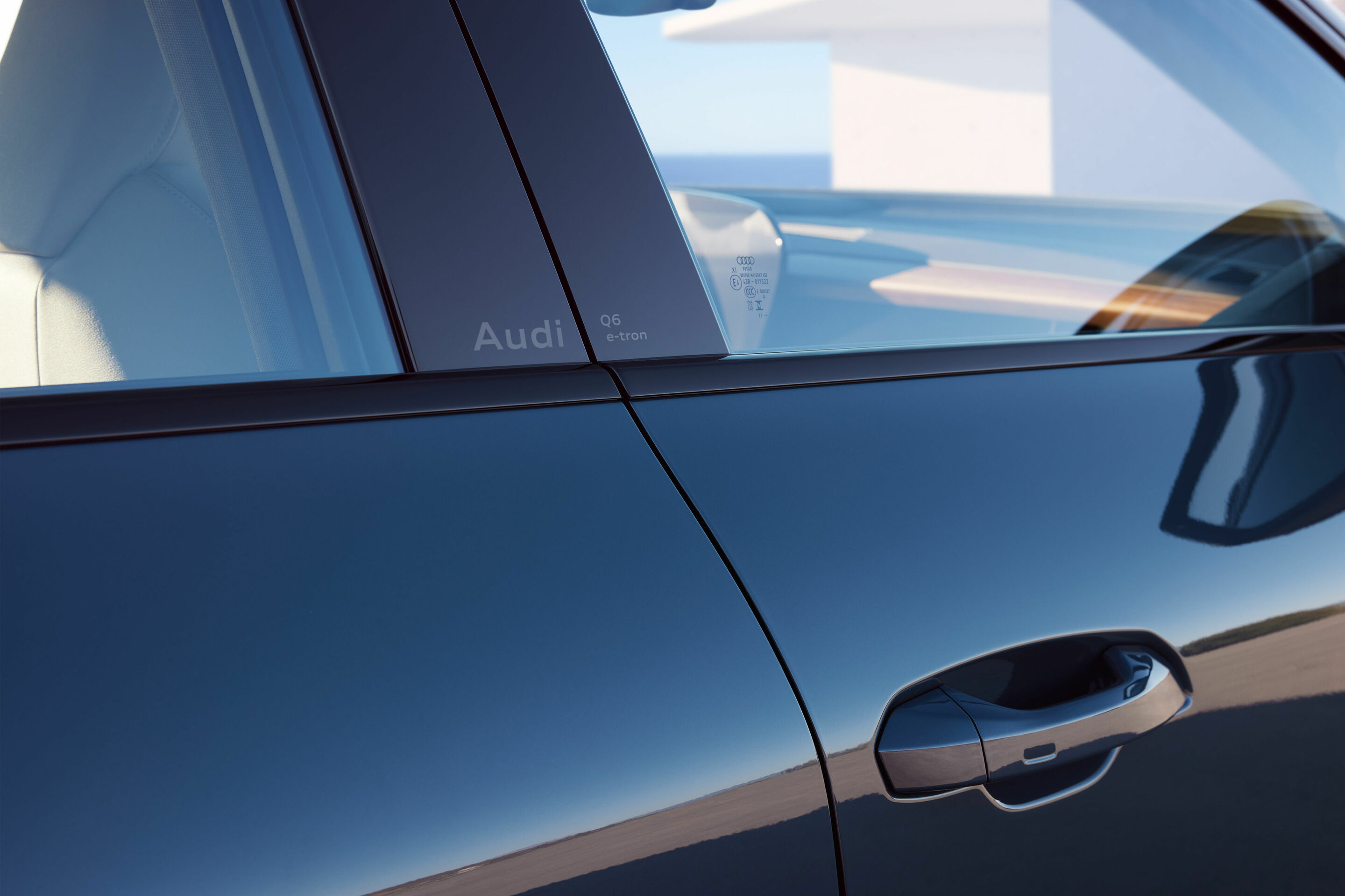 Audi Q6 e-tron Lighting & Details official photo