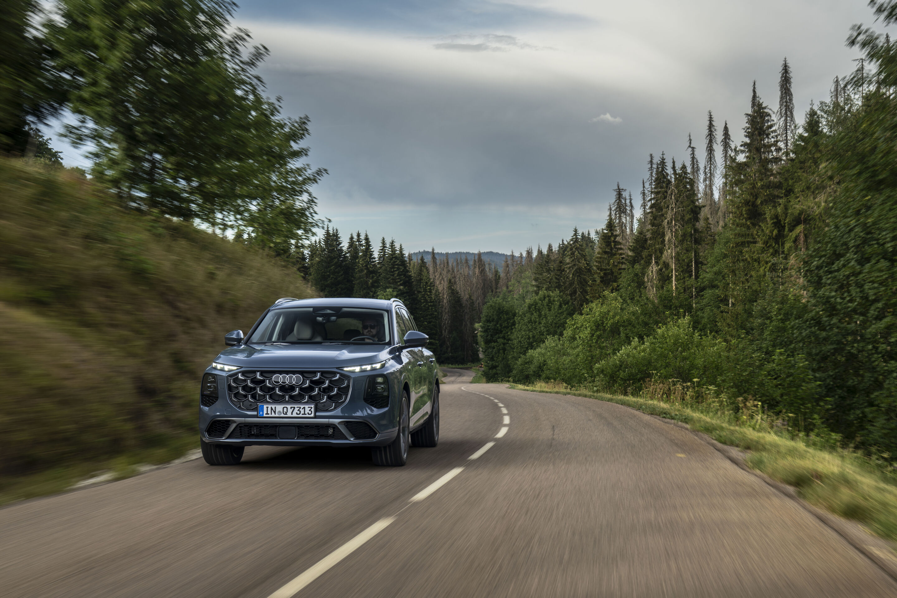 Audi Q7 Exterior official photo