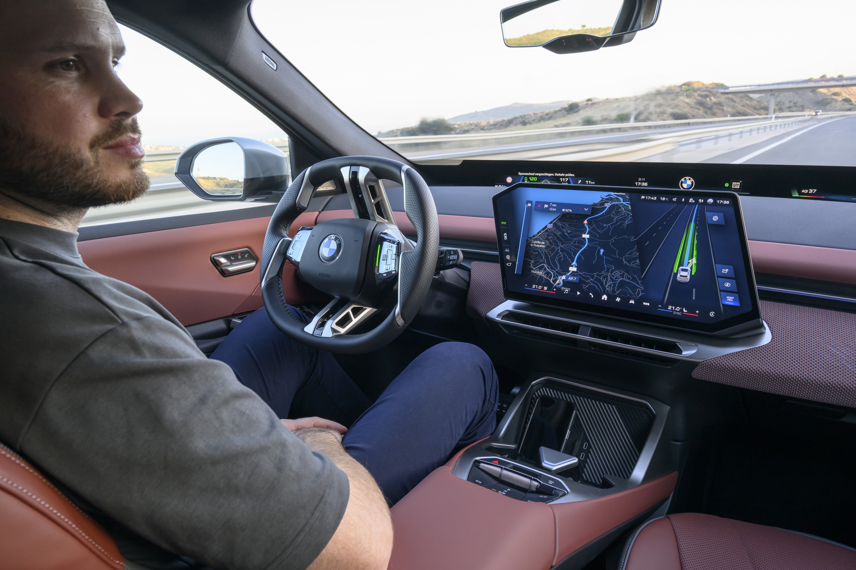 BMW iX3 driving P90626833