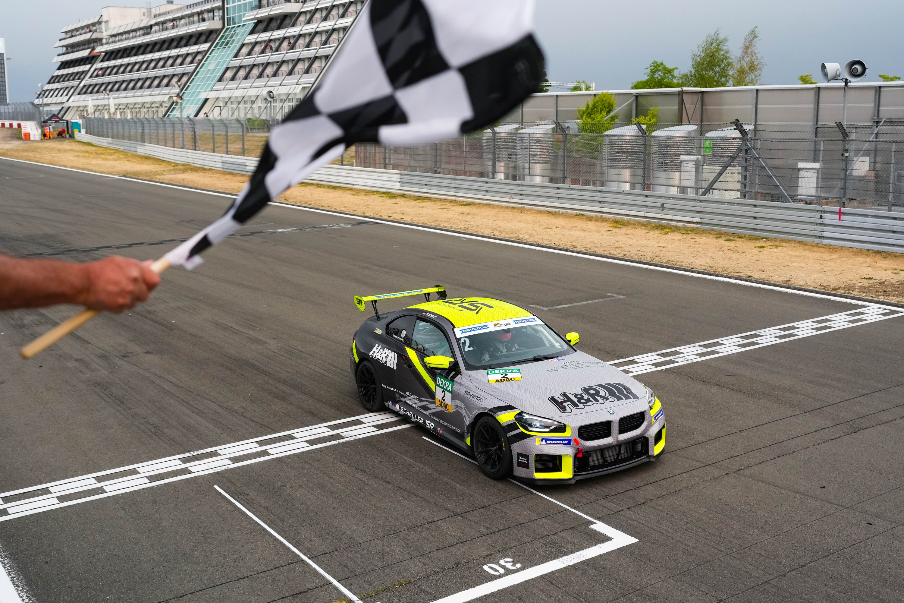 BMW M2 exterior P90652491
