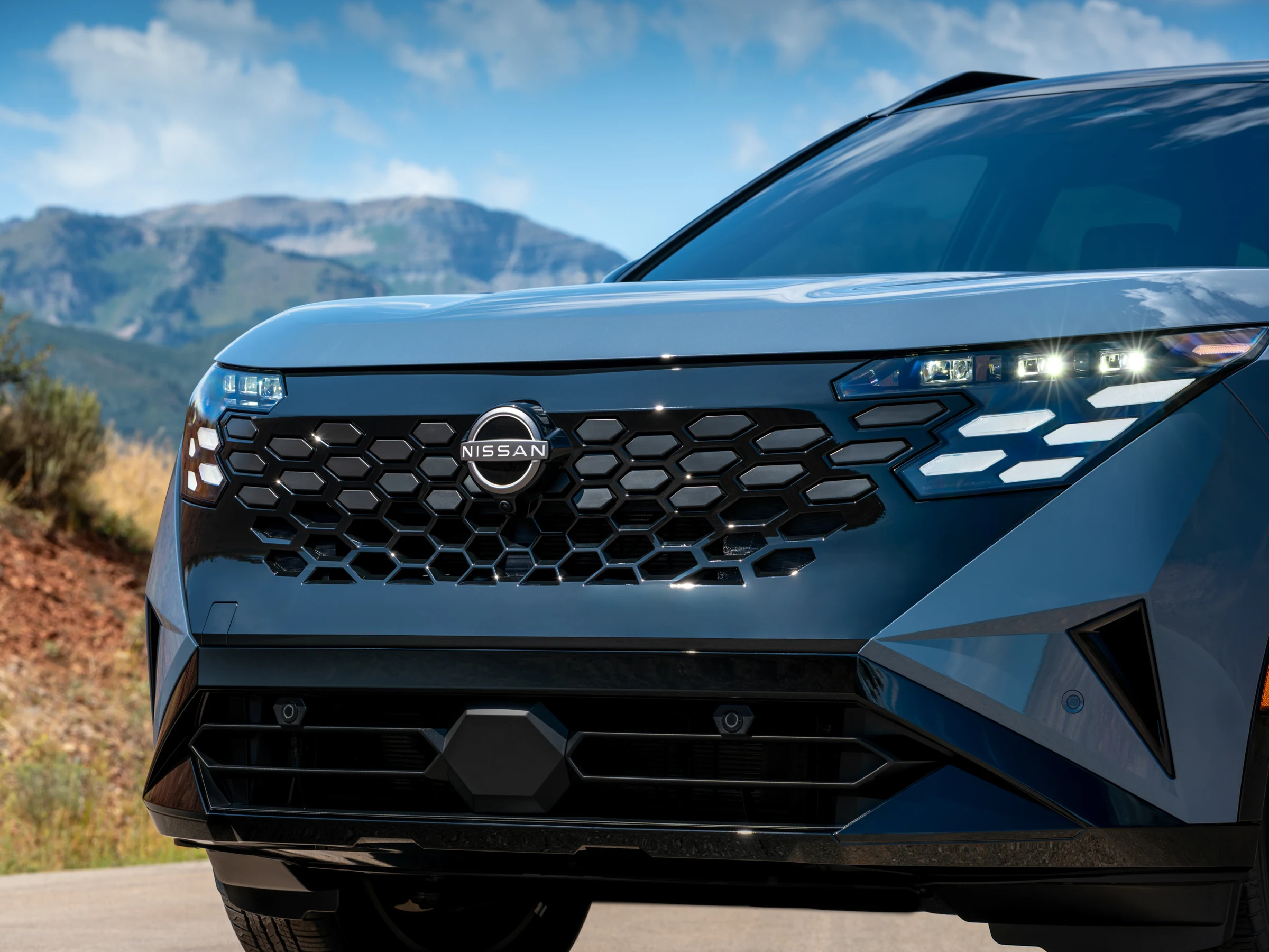 2027 Nissan Rogue Hybrid exterior photo 9