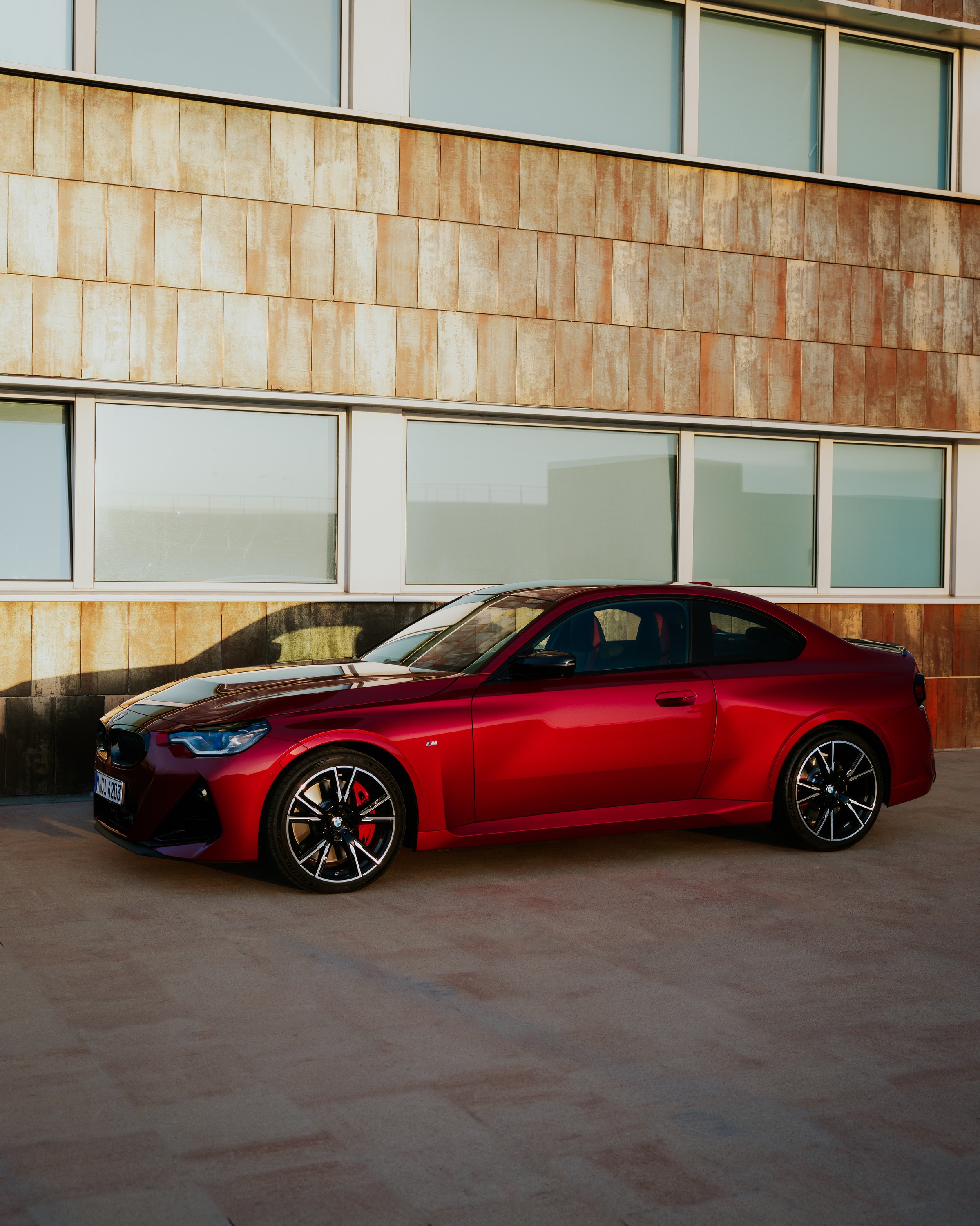 BMW M240i exterior P90554903