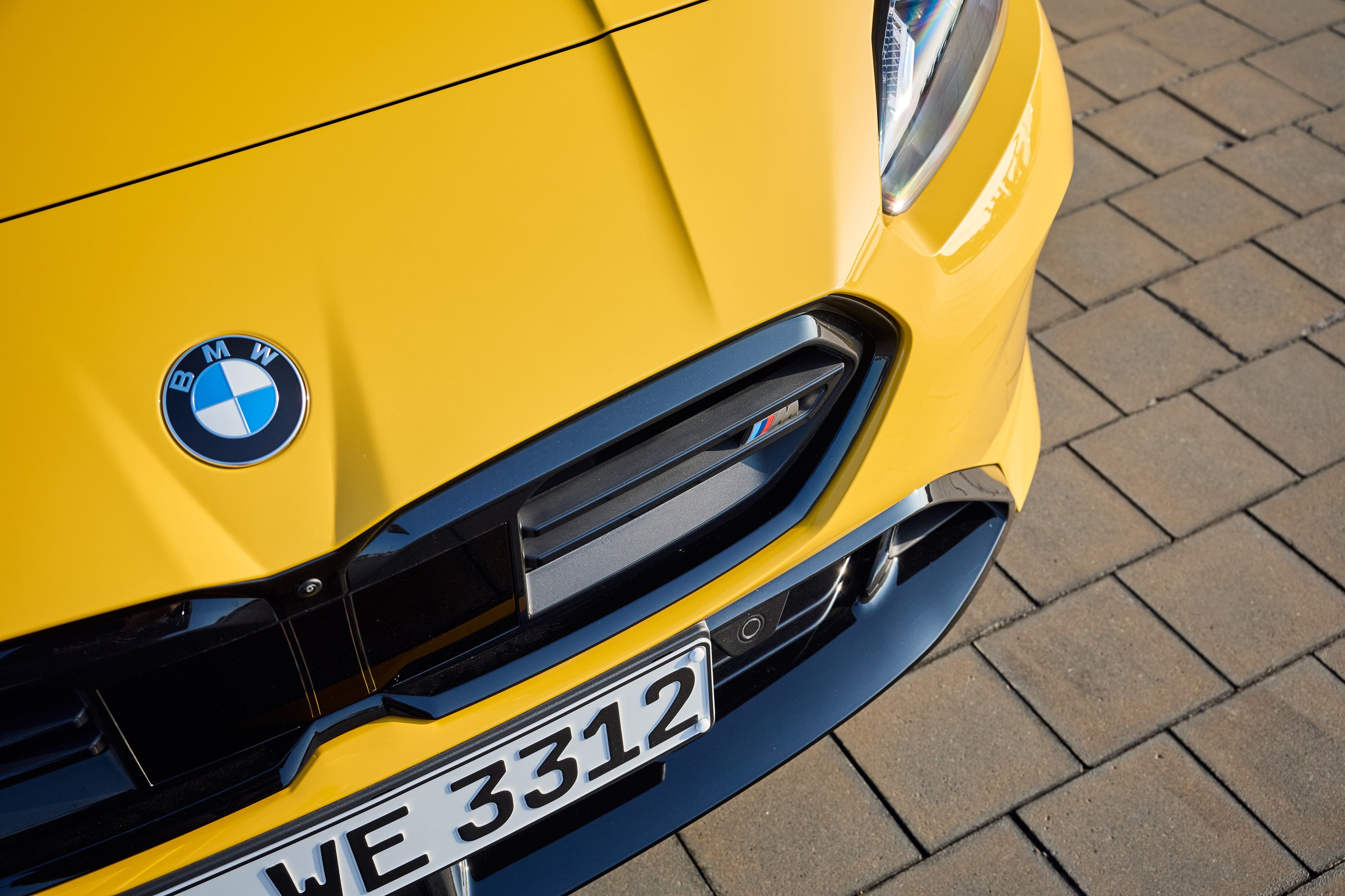 BMW M235 exterior P90589032