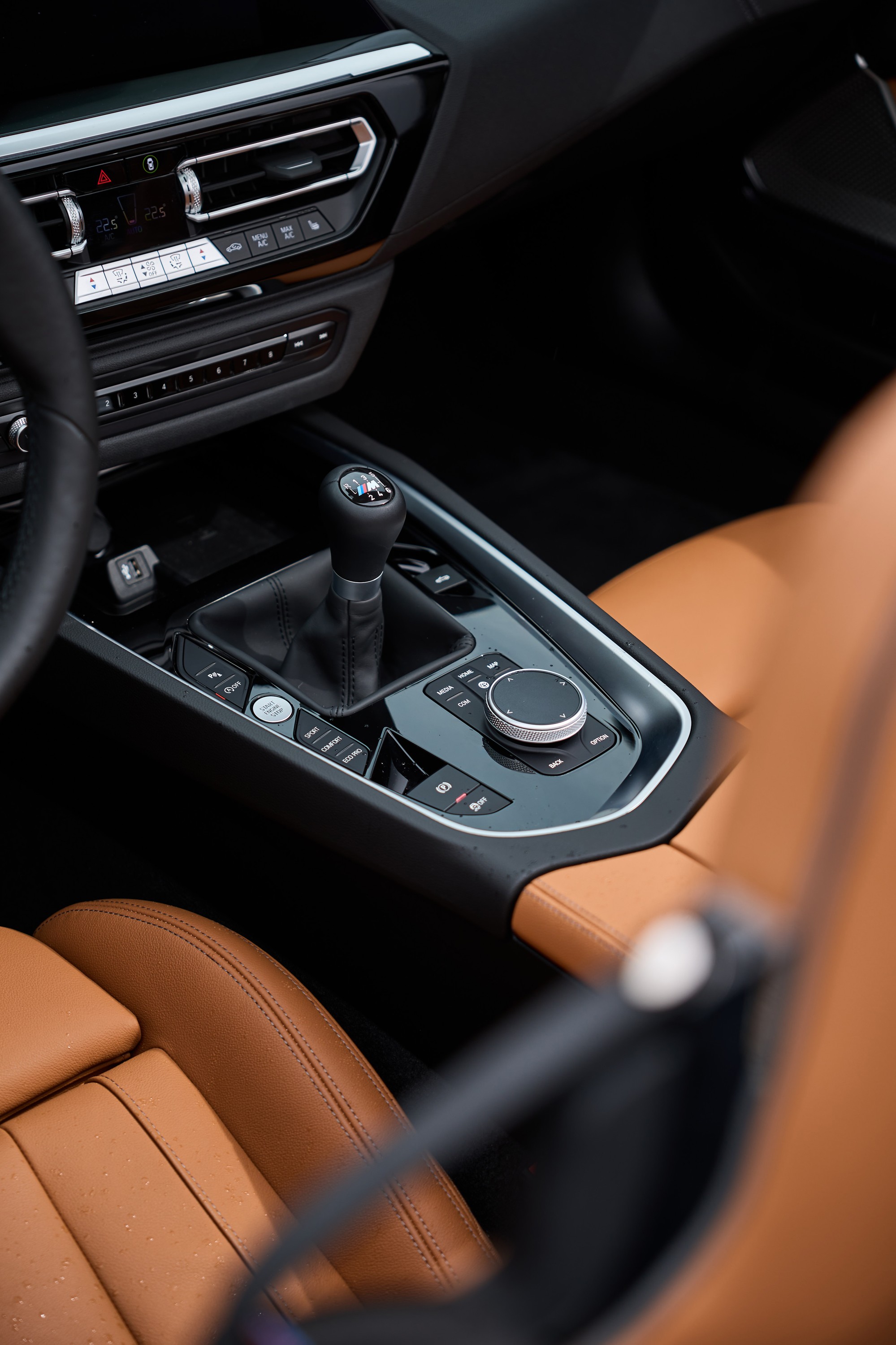 BMW Z4 exterior P90565116