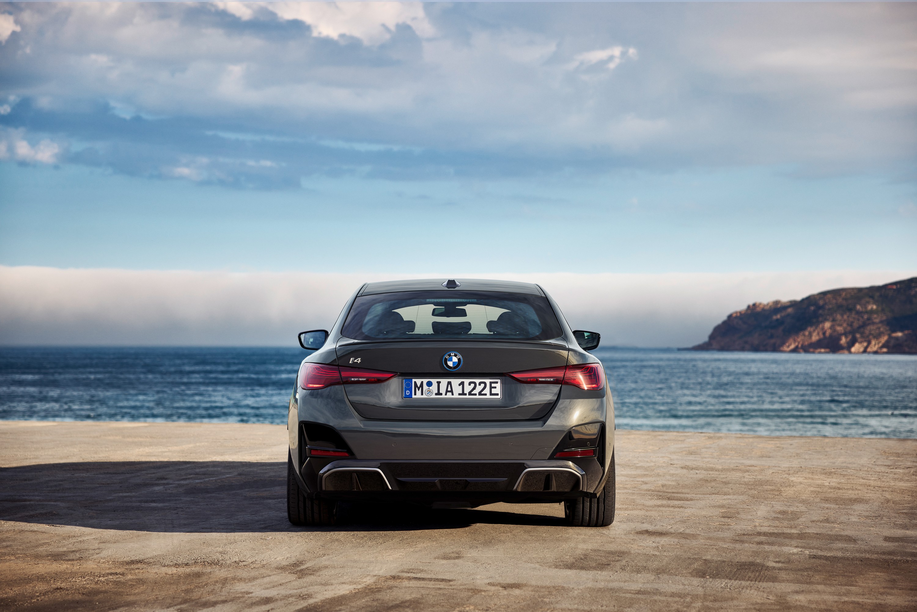 BMW i4 exterior P90546609