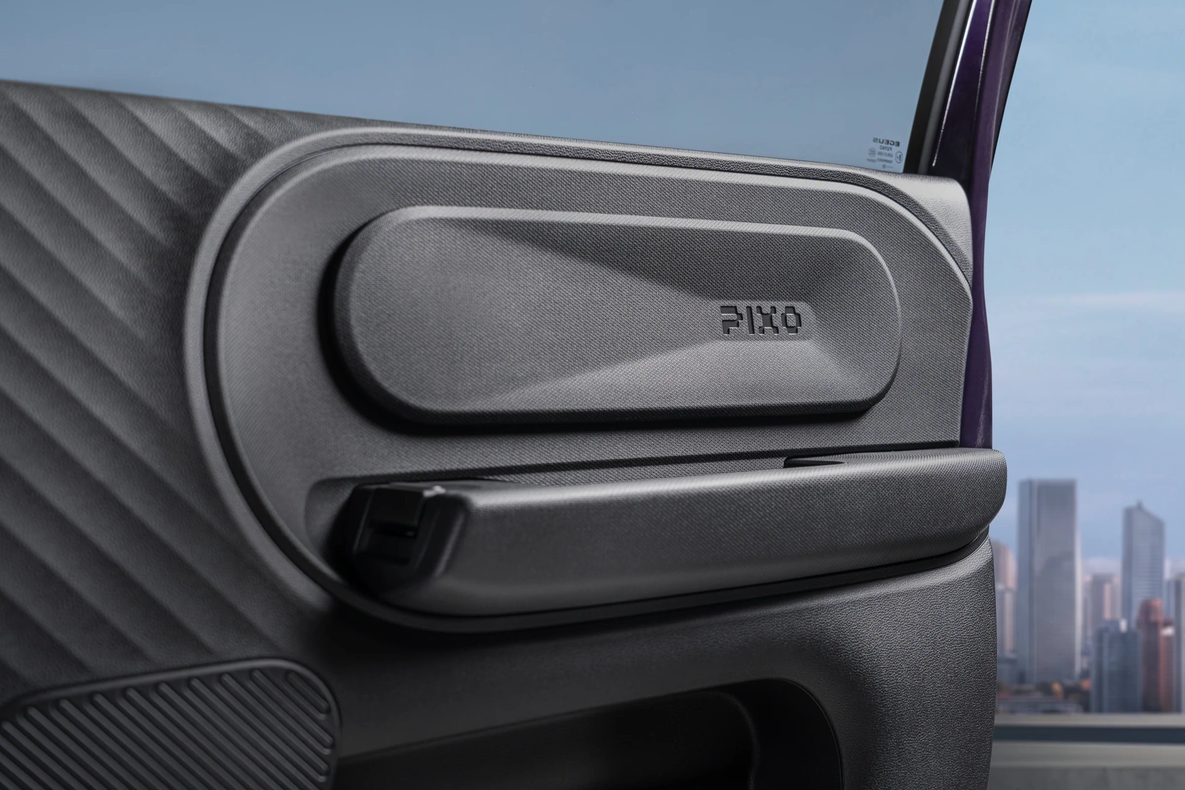 Nissan Pixo interior official photo 5