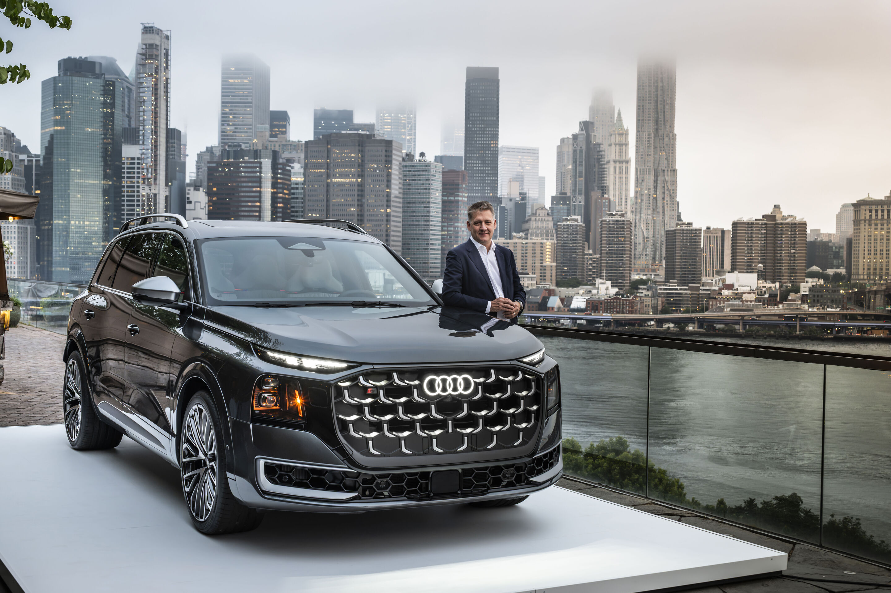 Audi Q9 Overview official photo