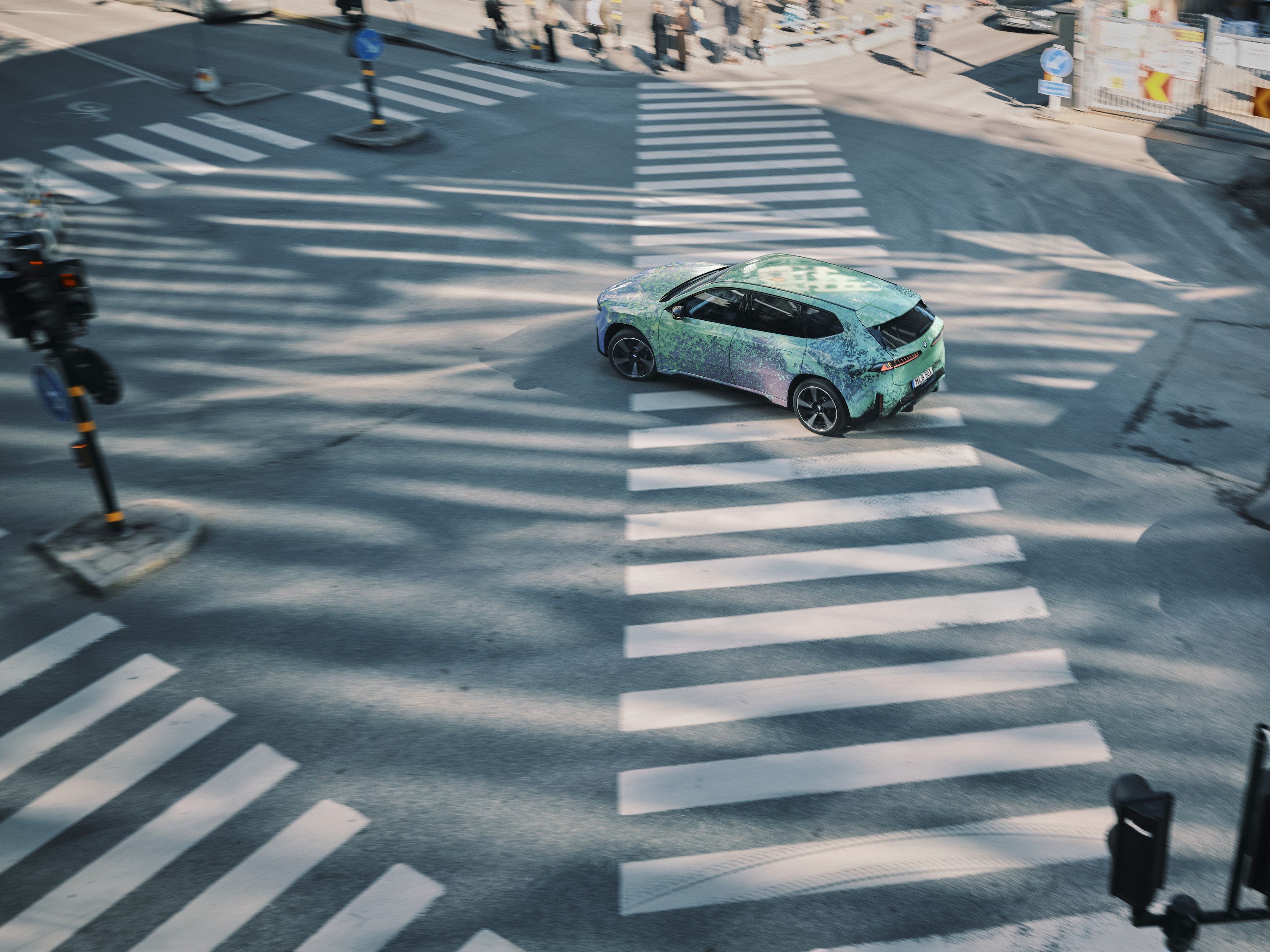 BMW i7 exterior P90637538