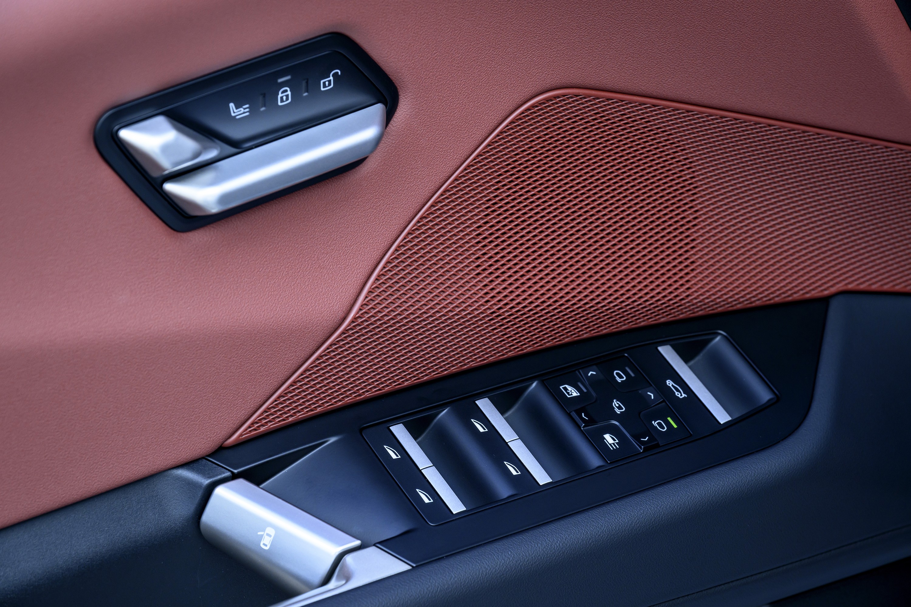 BMW iX3 exterior P90626692