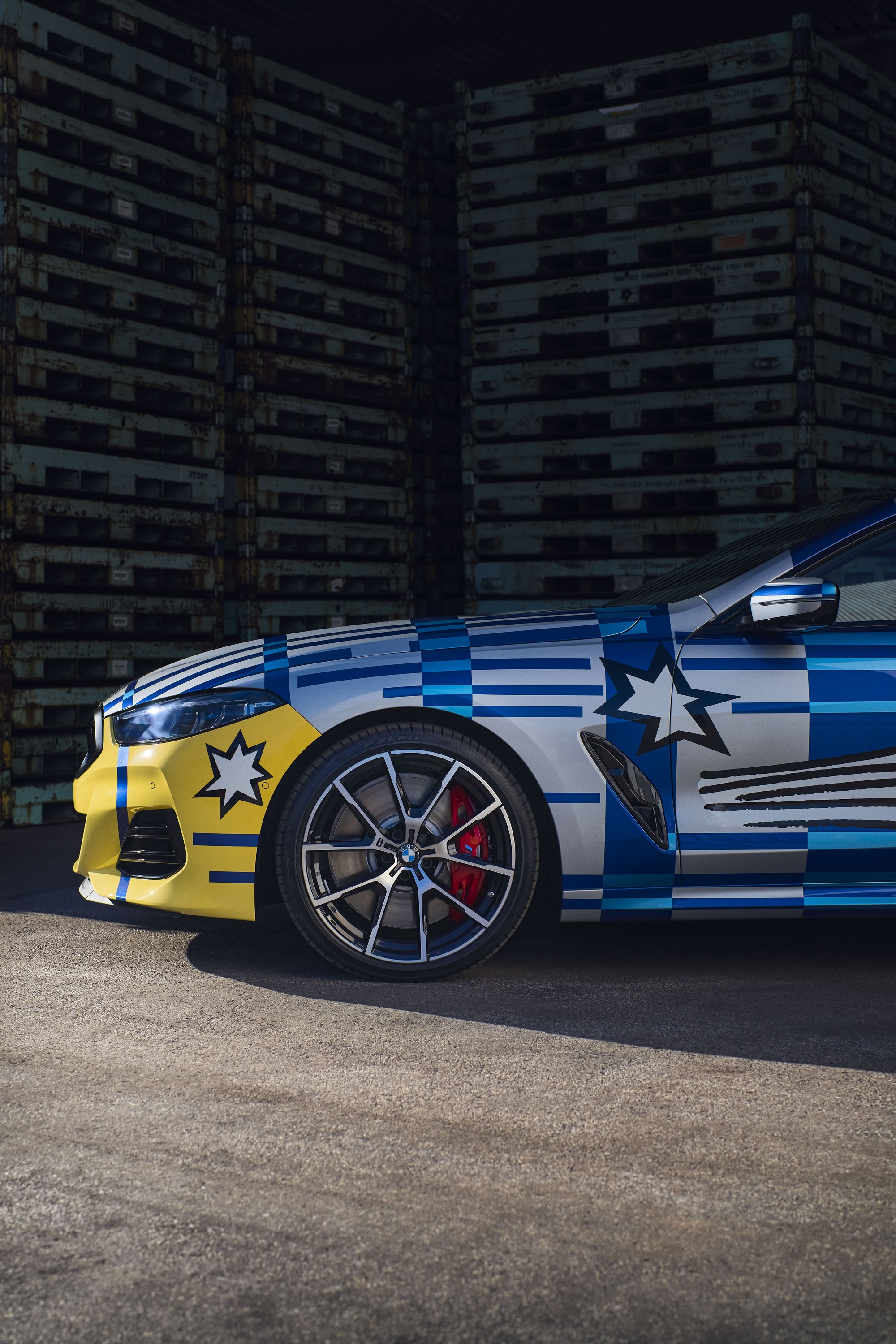 BMW M850i exterior P90454718