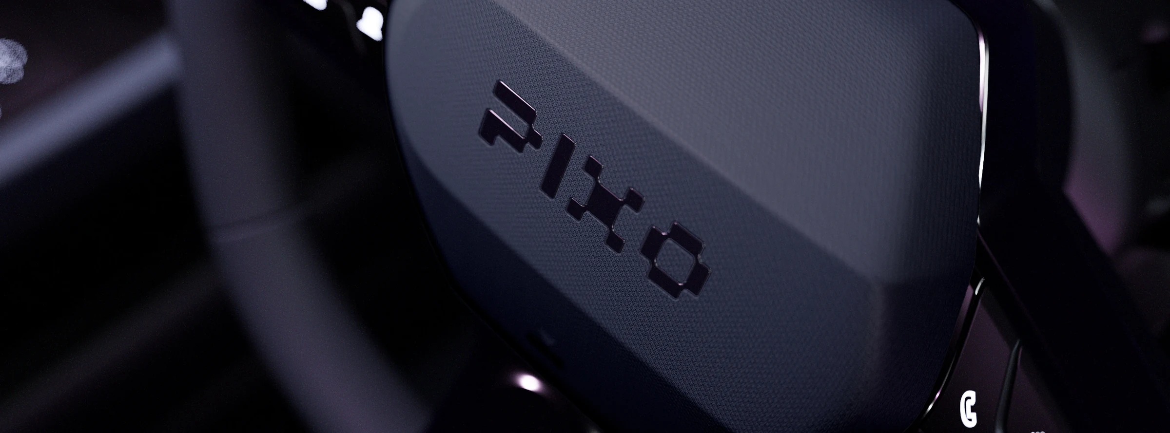 Nissan Pixo interior official photo 17