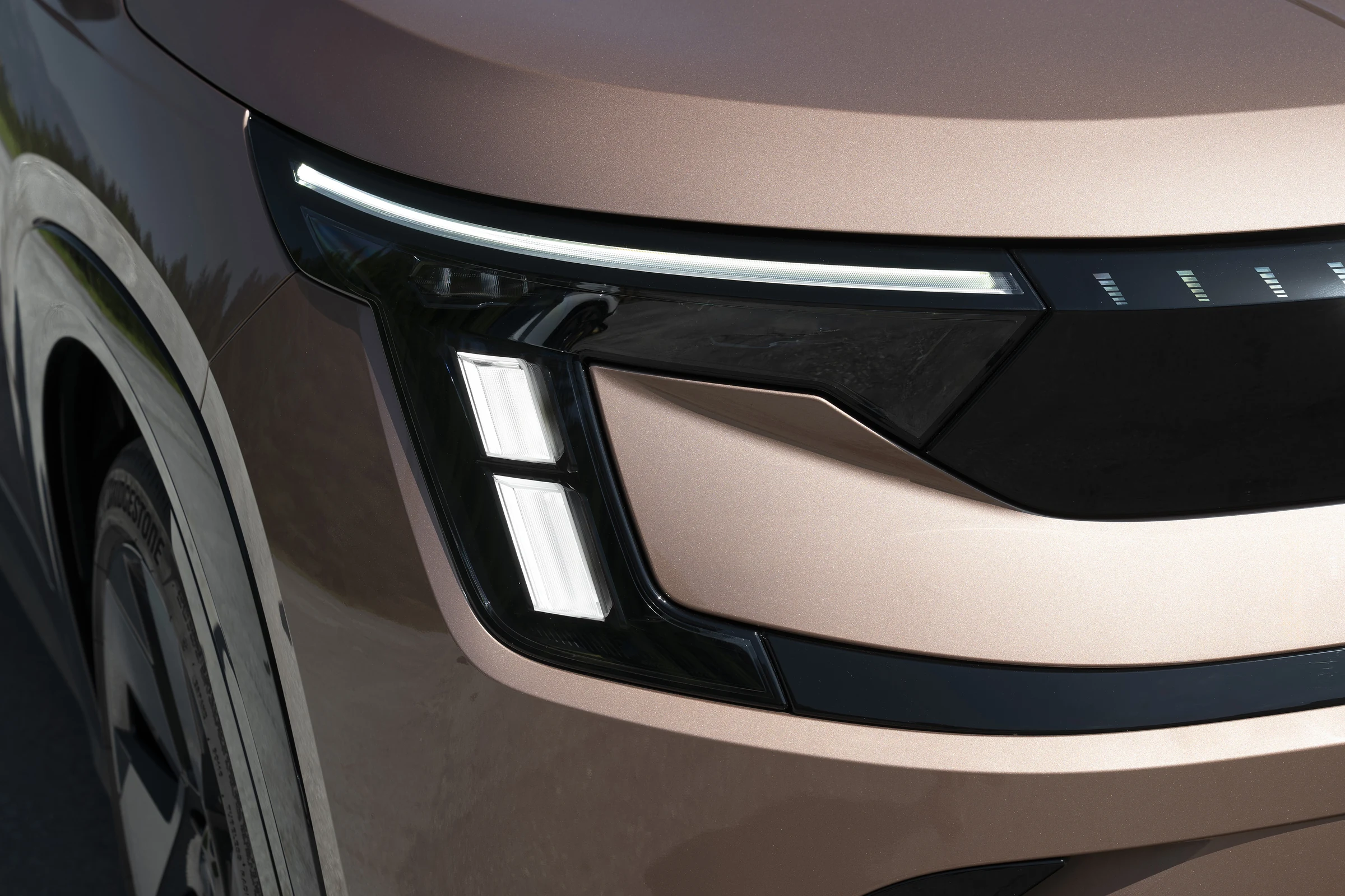 Skoda Peaq close-up details official photo 1
