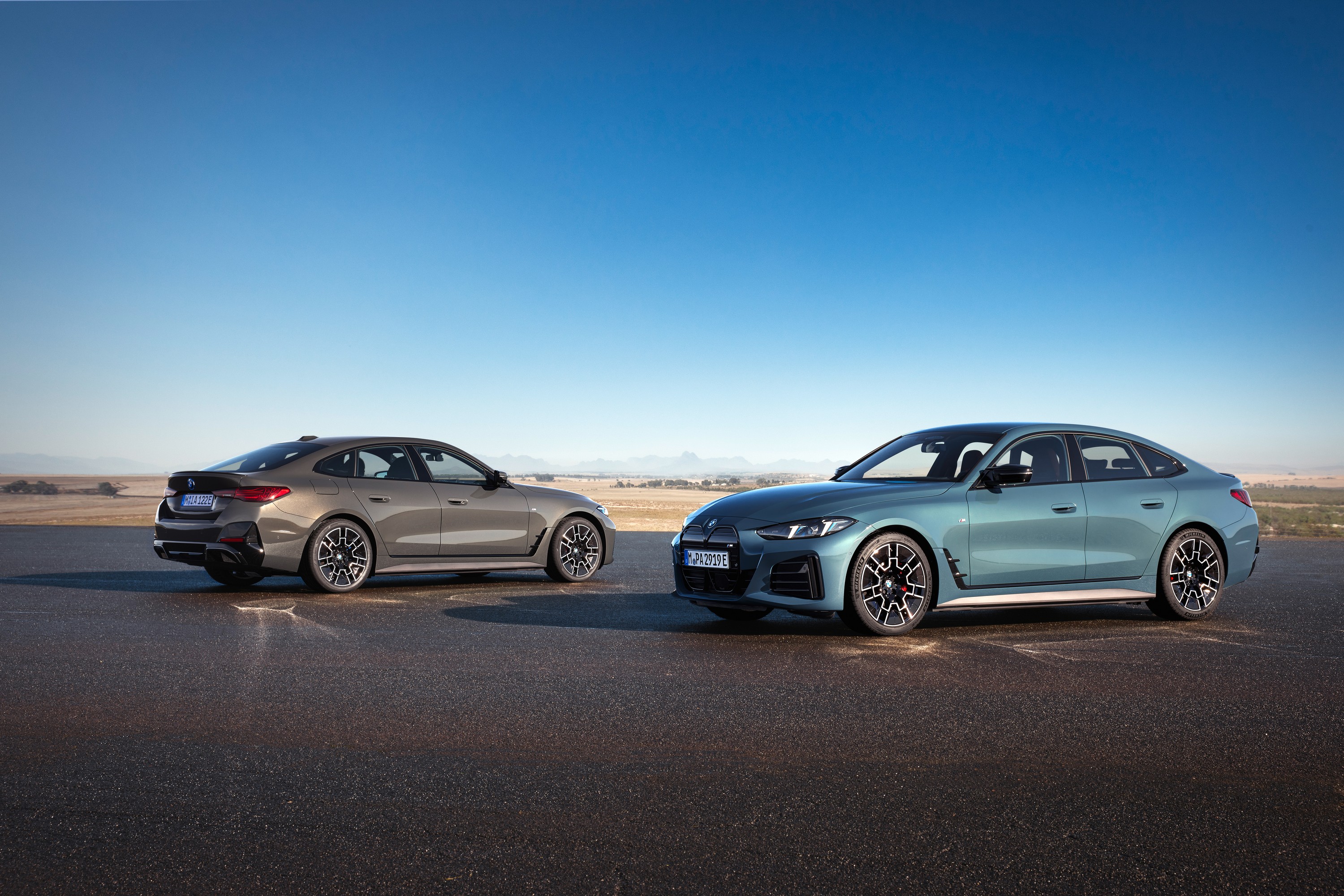 BMW i4 exterior P90546602