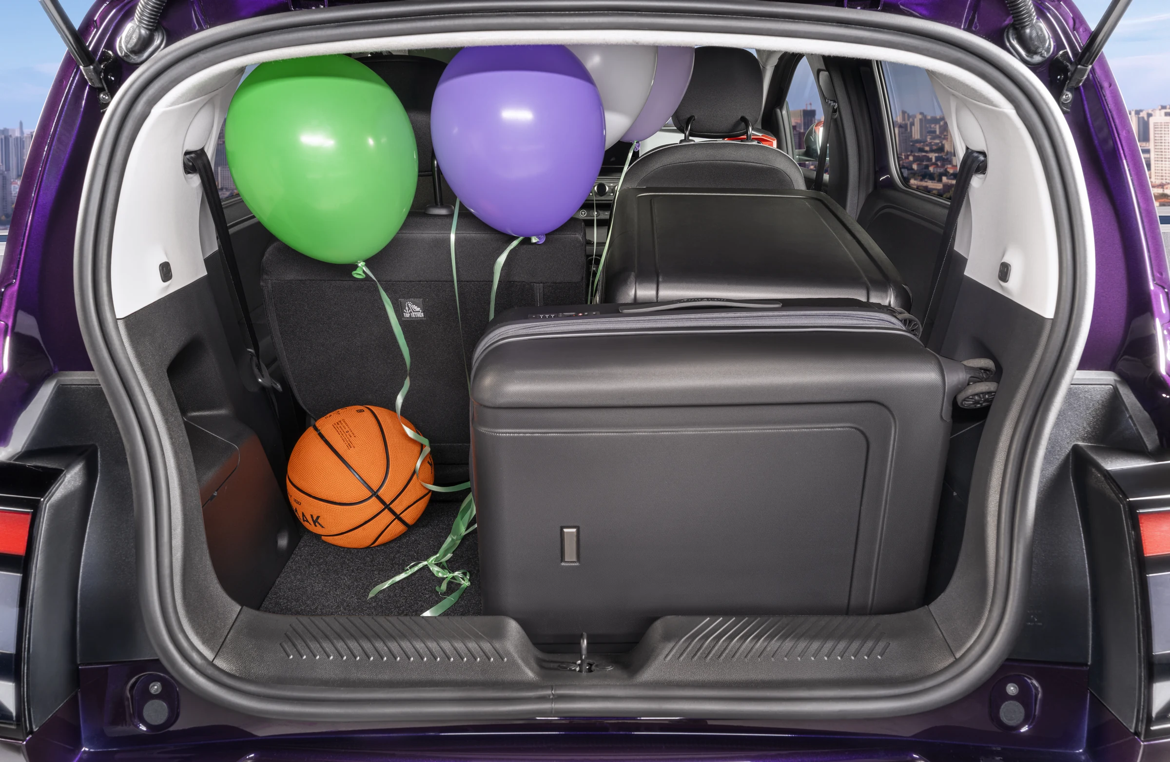 Nissan Pixo interior official photo 35