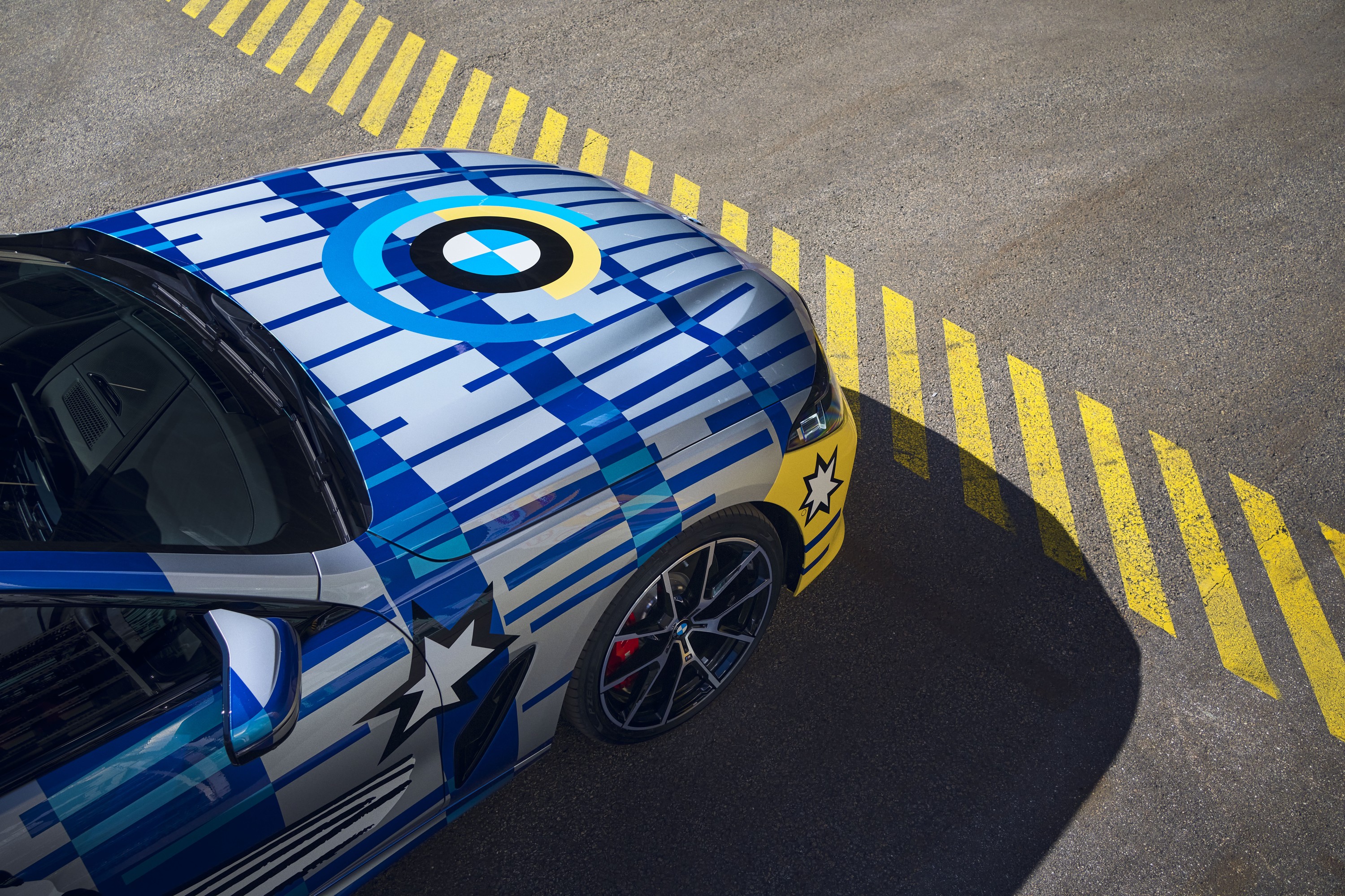 BMW M850i exterior P90454712
